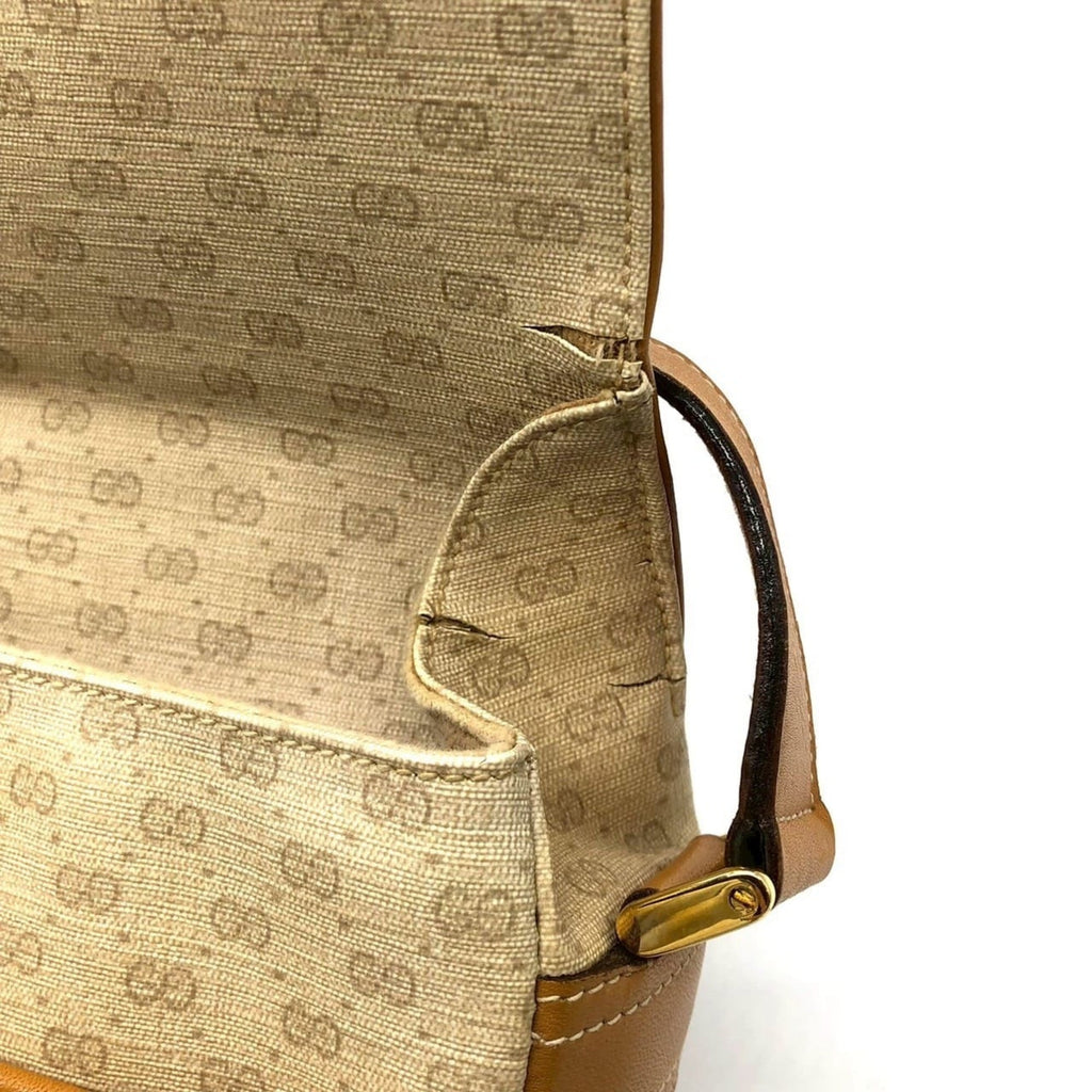 Gucci Off-White Micro Gg Leather Shoulder Bag (Pre-Owned)