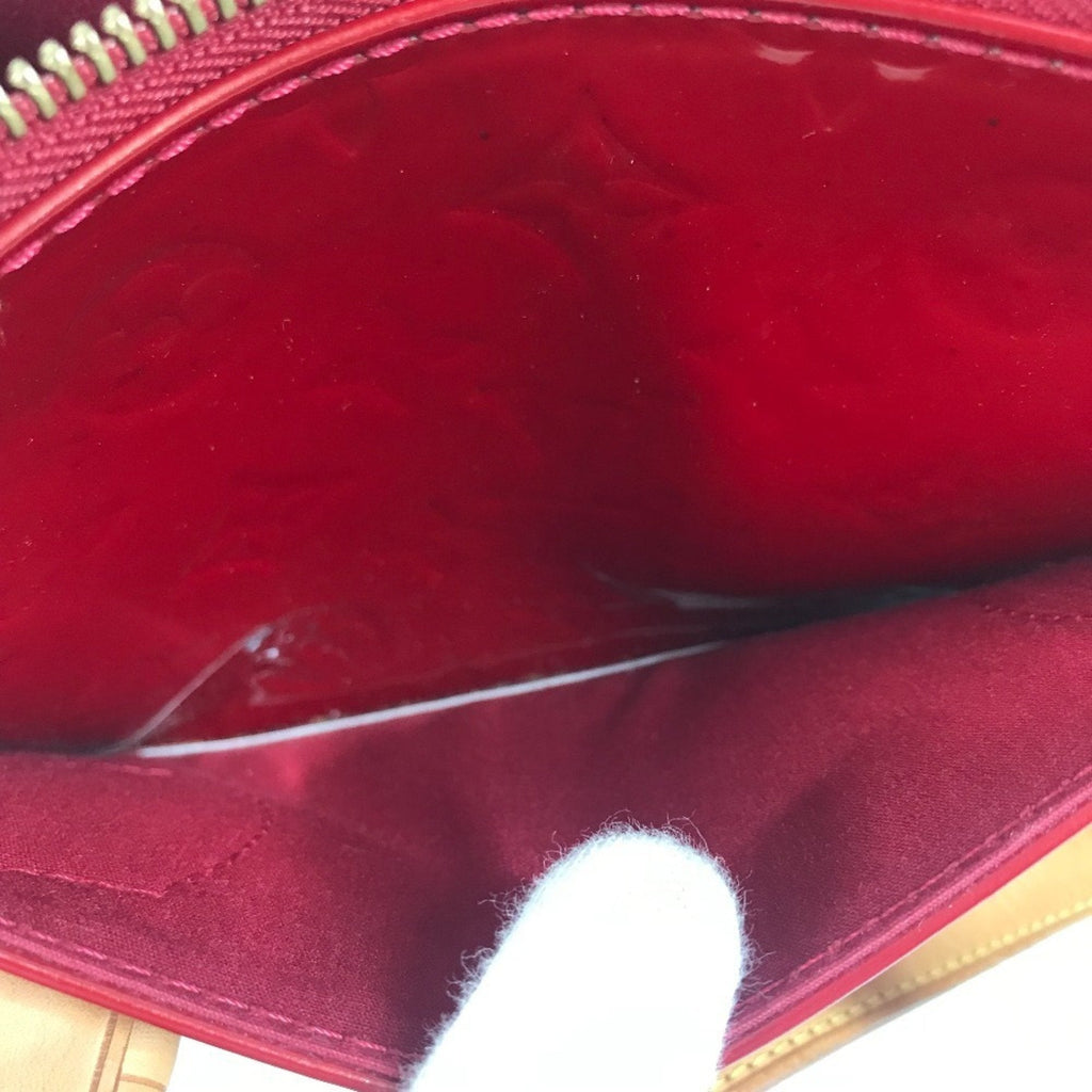Louis Vuitton Pomme D'amour Red Color Monogram Vernis Shoulder Bag Tote Bag