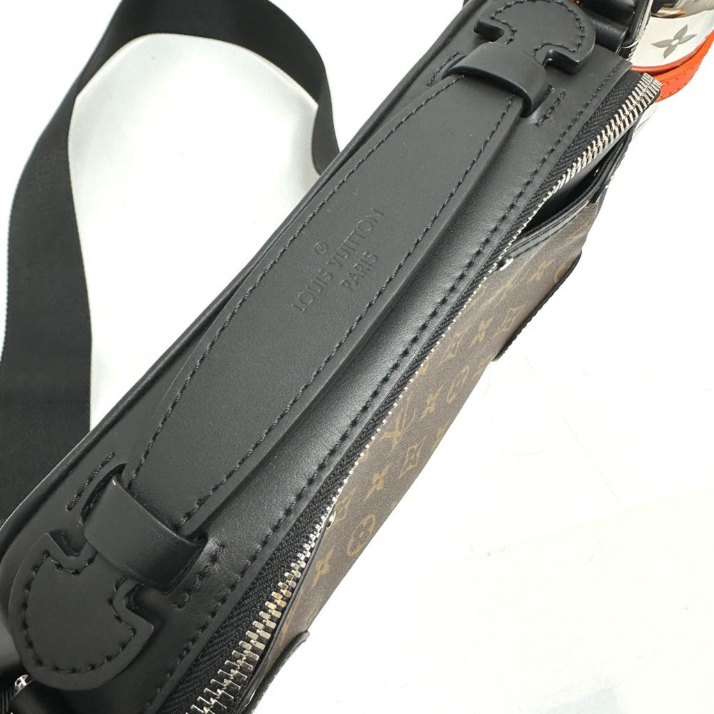 Louis Vuitton Brown Leather Shoulder Bag