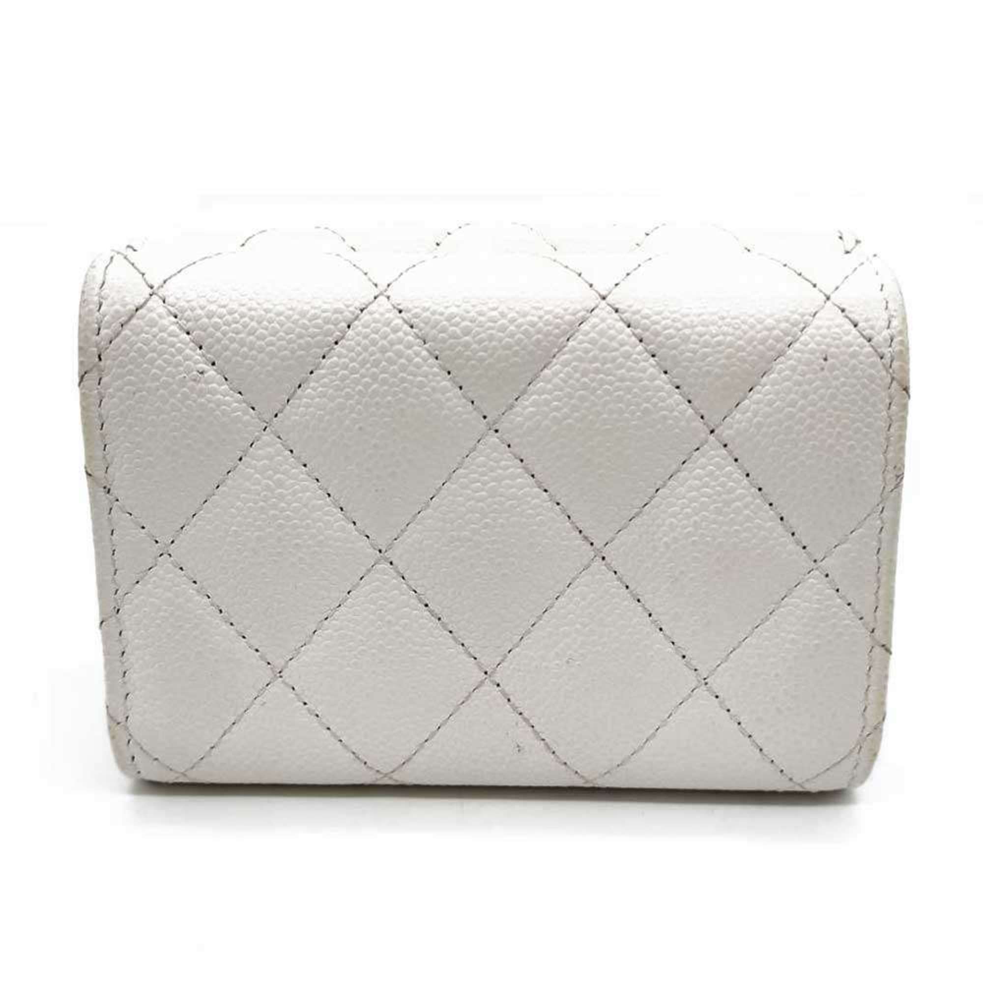 Chanel White Grained Calfskin Wallet (Tri-Fold)