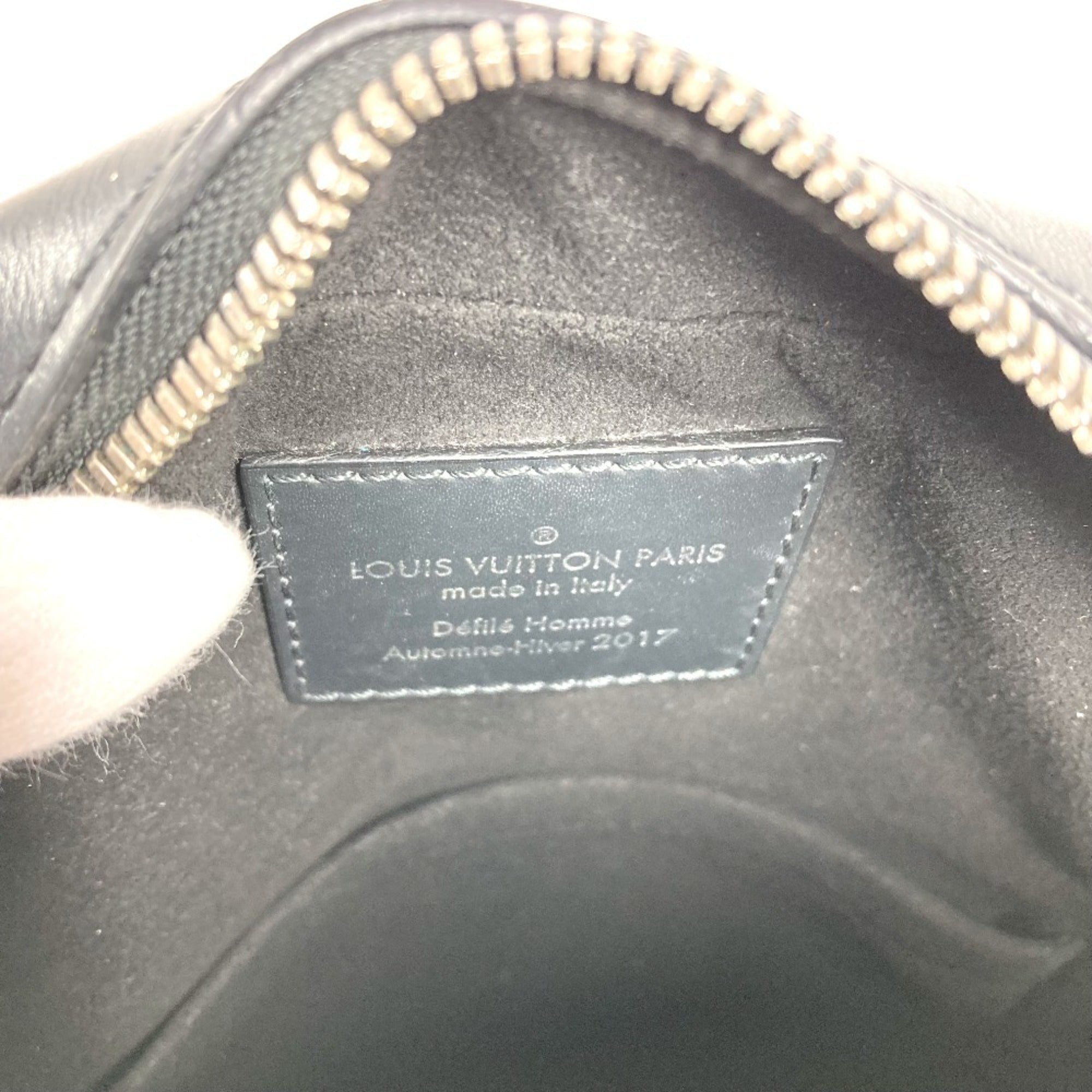 Louis Vuitton Black Epi Leather Pochette Shoulder Bag