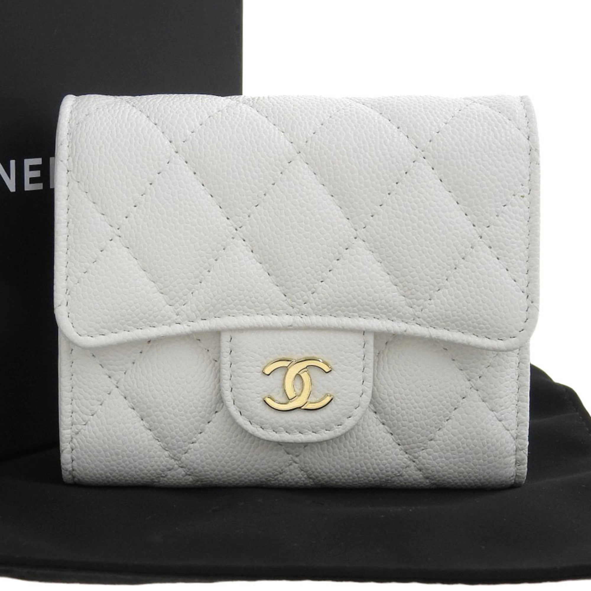 Chanel White Grained Calfskin Wallet (Tri-Fold)