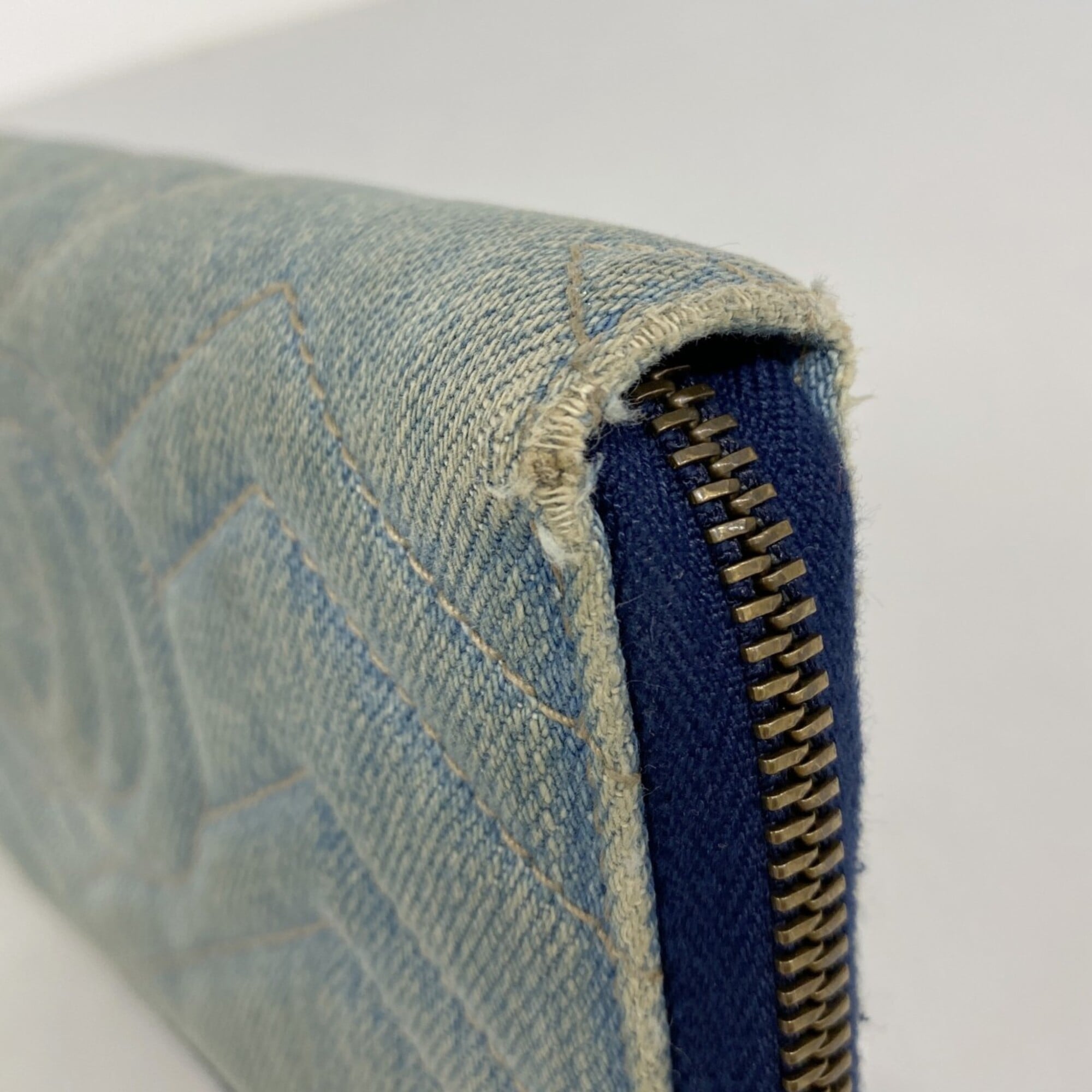 Gucci Blue Denim Long Wallet (Bi-Fold) (Pre-Owned)