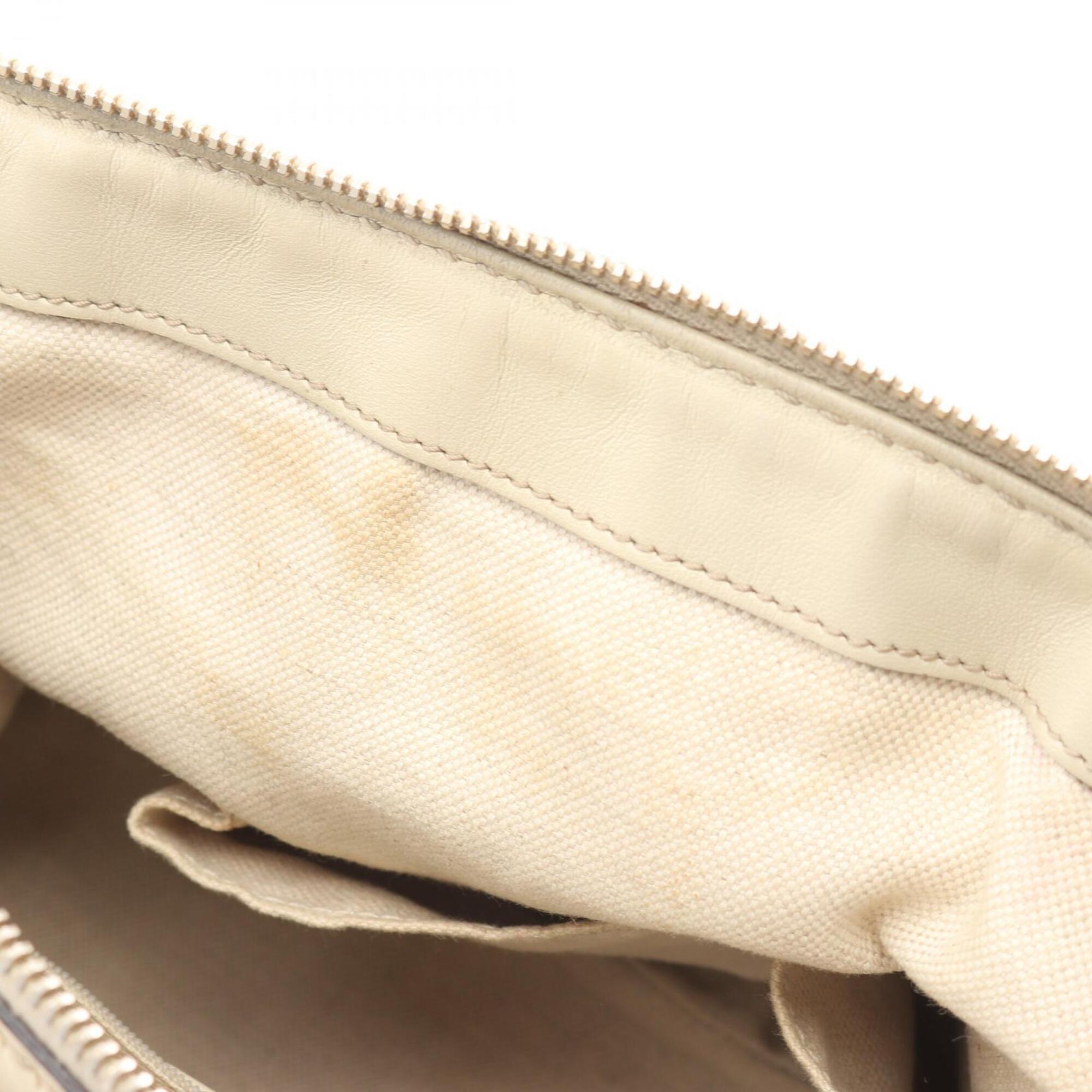 Gucci Beige Ivory Gg Canvas Leather Handbag (Pre-Owned)