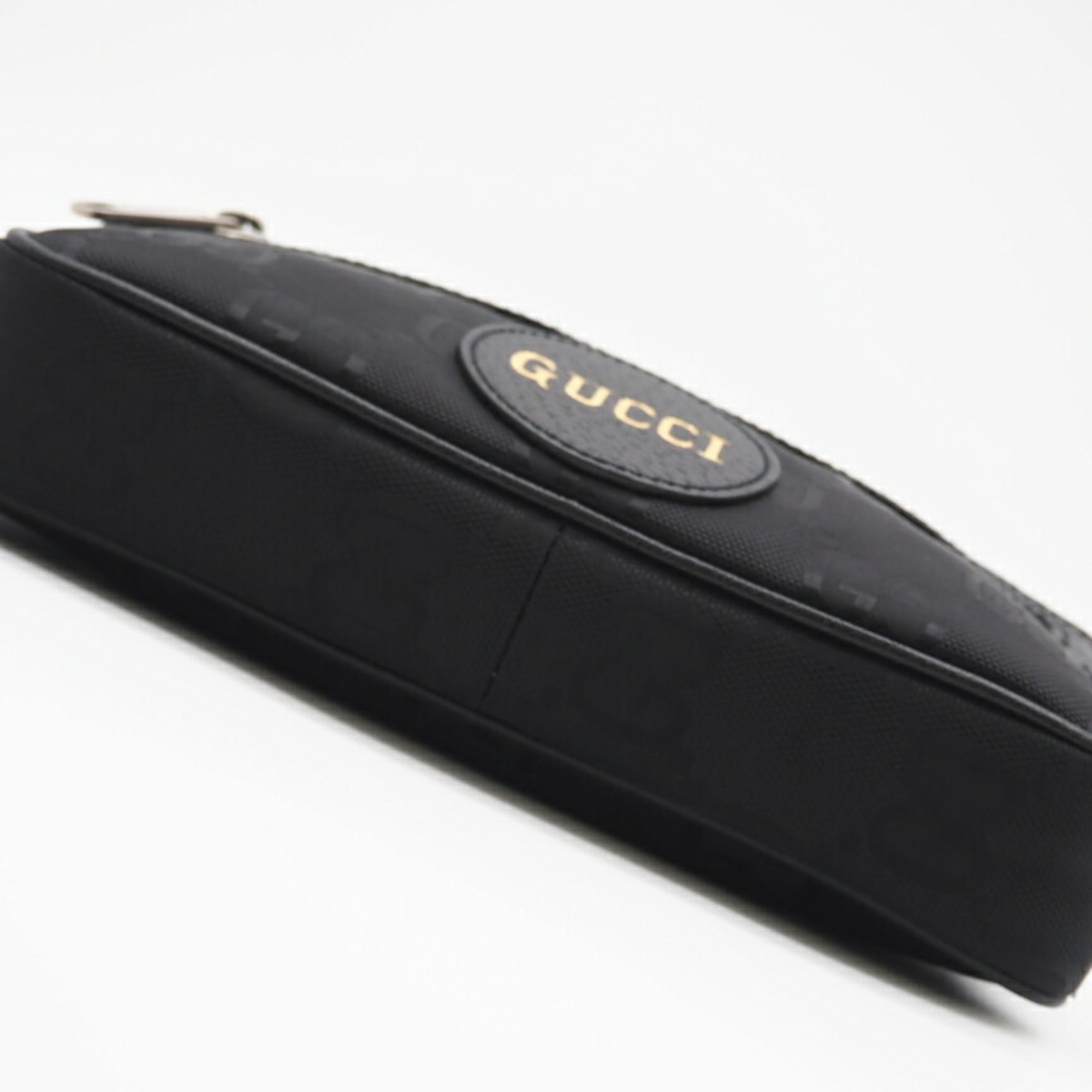 Gucci Black Nylon Leather Sling Bag (Pre-Owned)