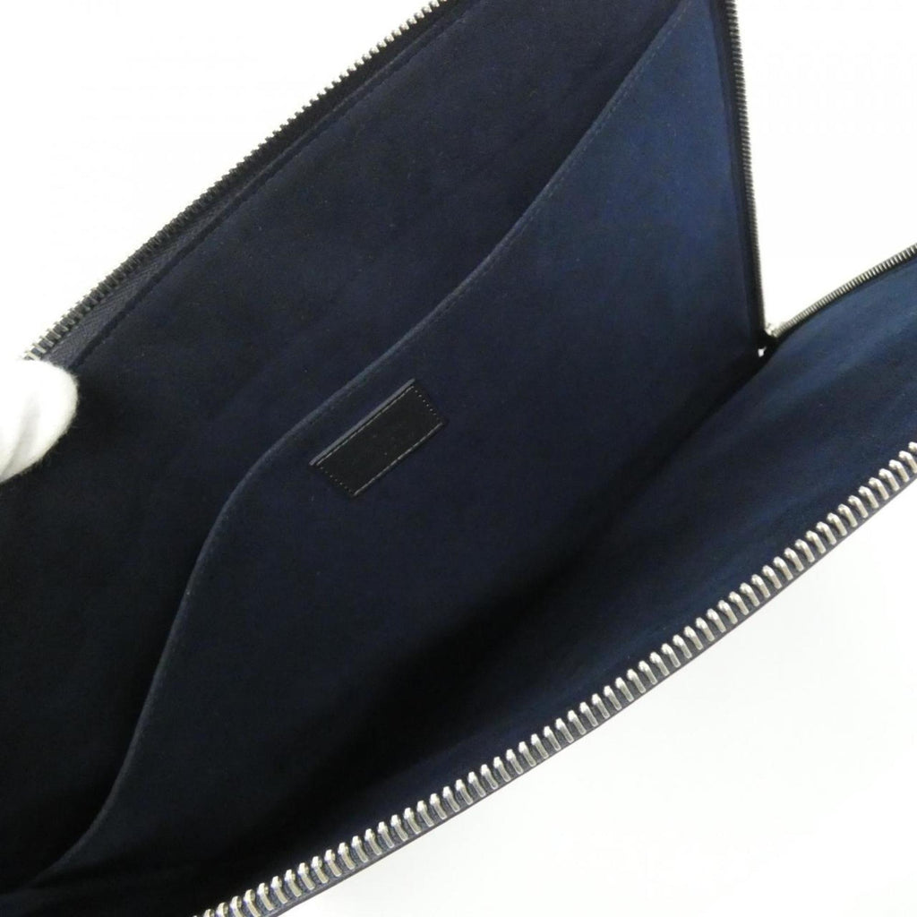 Louis Vuitton Black Leather Handbag Pochette
