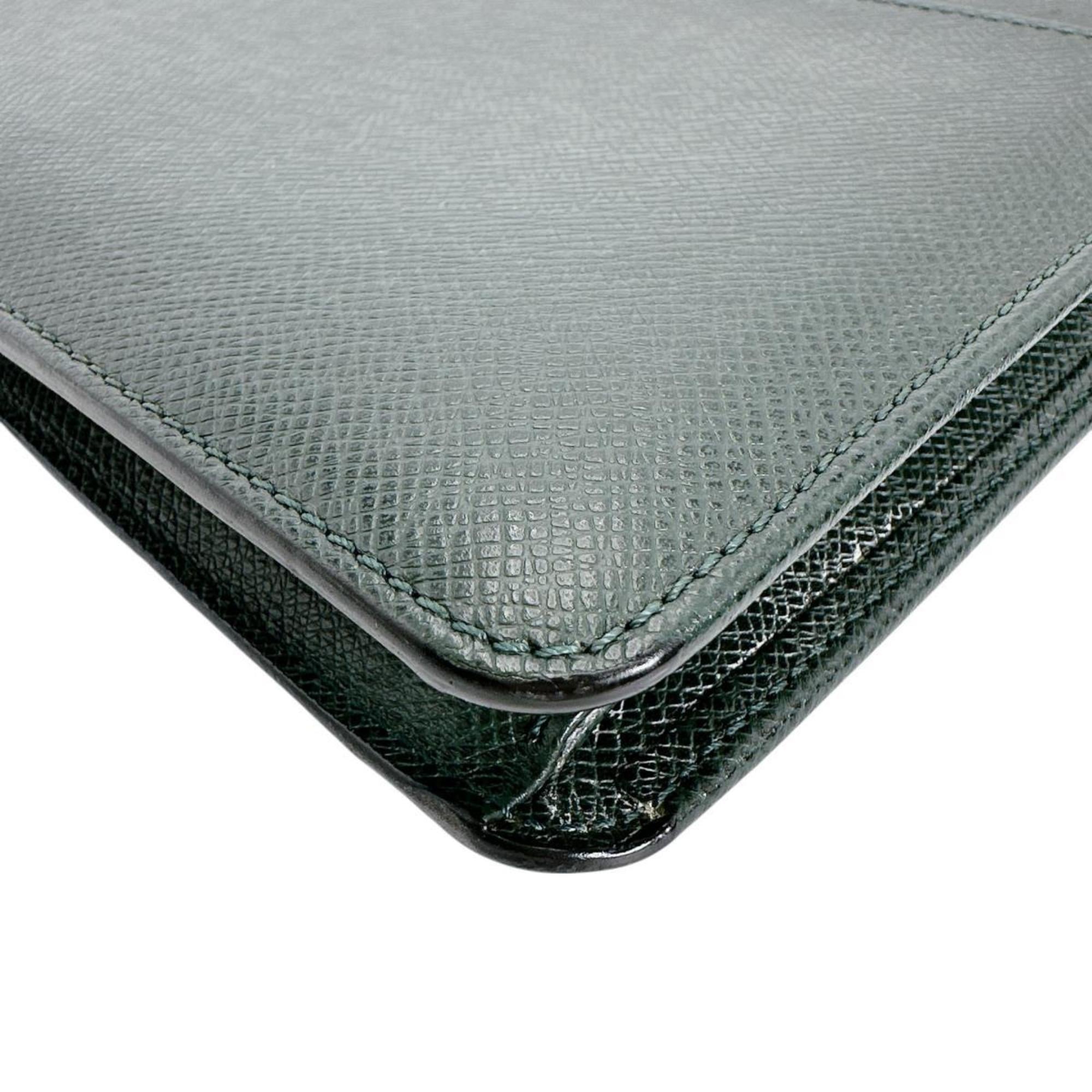 Louis Vuitton Episea Green Taiga Leather Clutch Bag