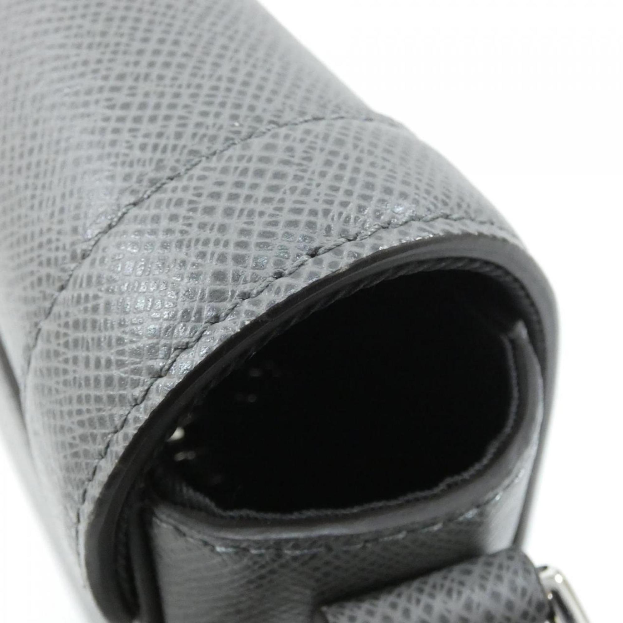 Louis Vuitton Taiga Gris Leather Shoulder Bag