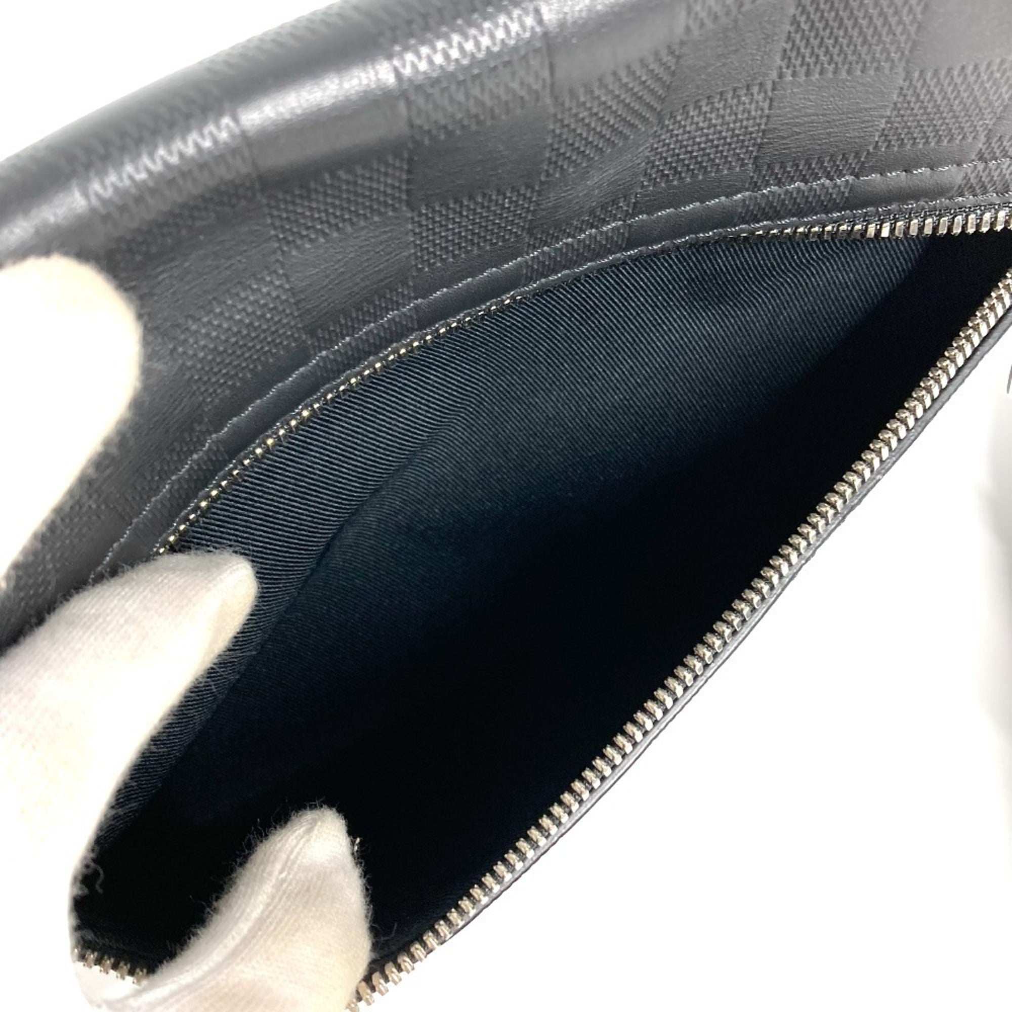 Louis Vuitton Black Noir Damier Infini Messenger Bag Shoulder Bag