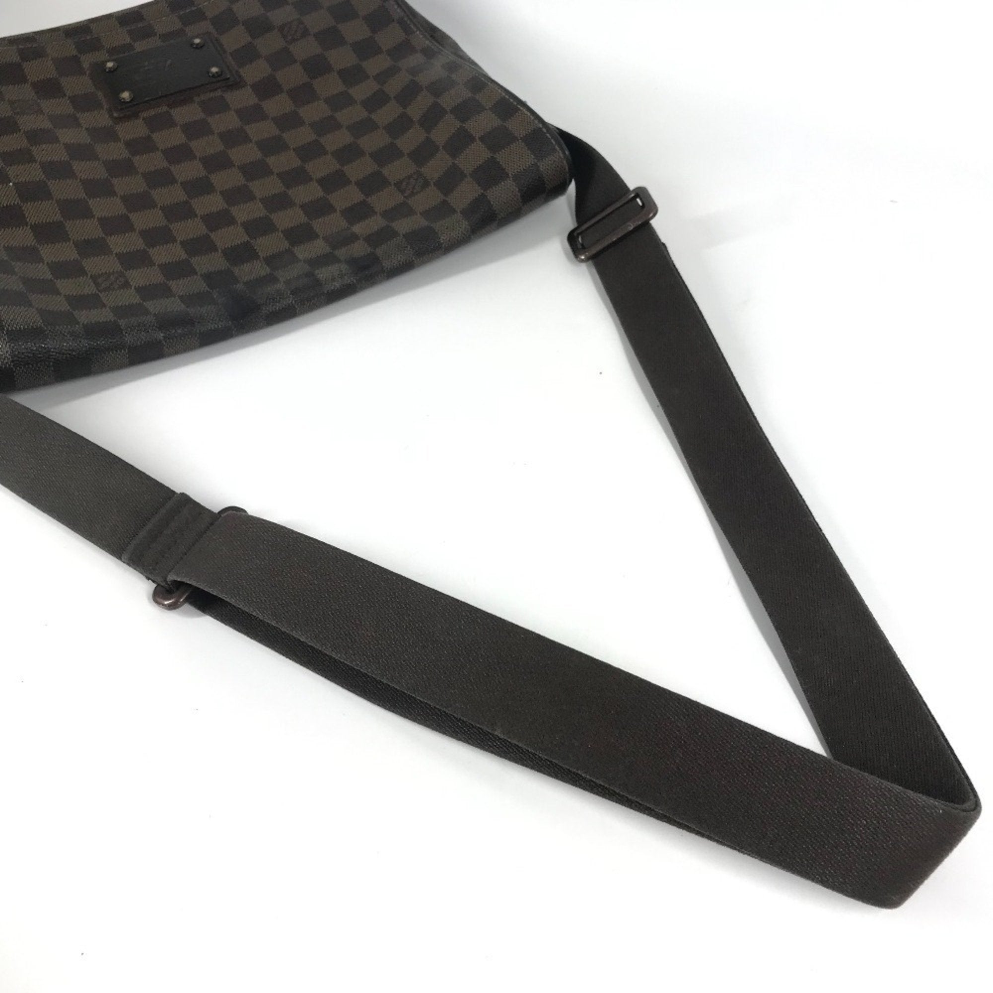 Louis Vuitton Brown Ebene Damier Canvas Messenger Bag Shoulder Bag