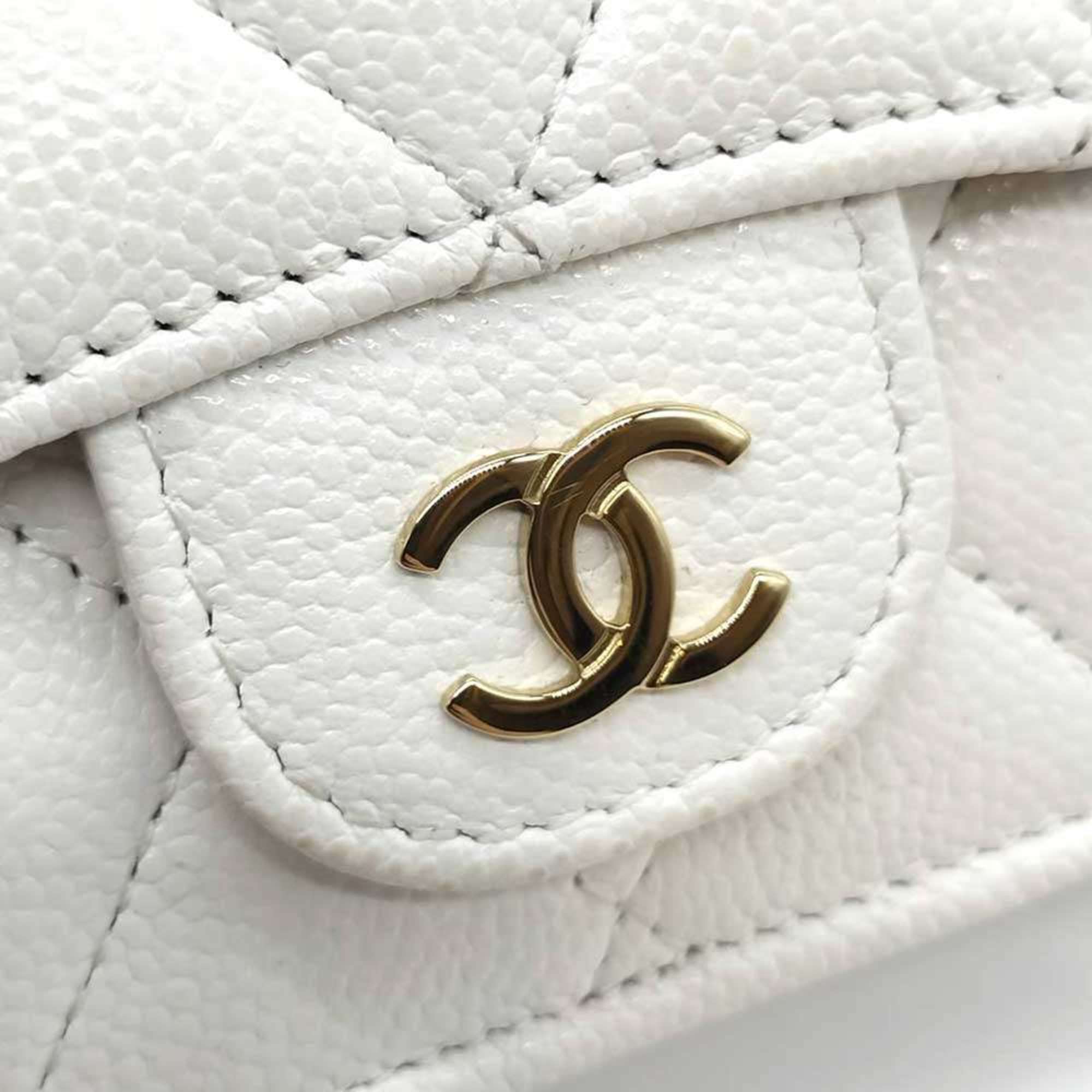 Chanel White Grained Calfskin Wallet (Tri-Fold)