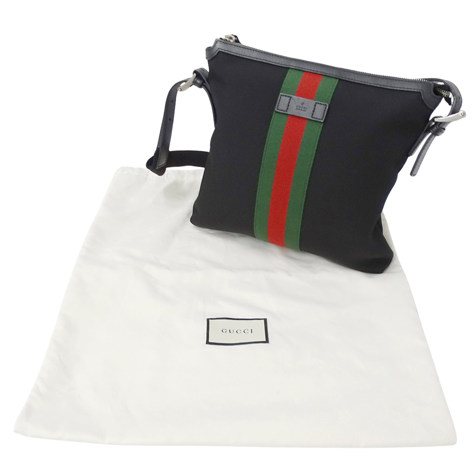Gucci Black Nylon Handbag Shoulder Bag (Pre-Owned)