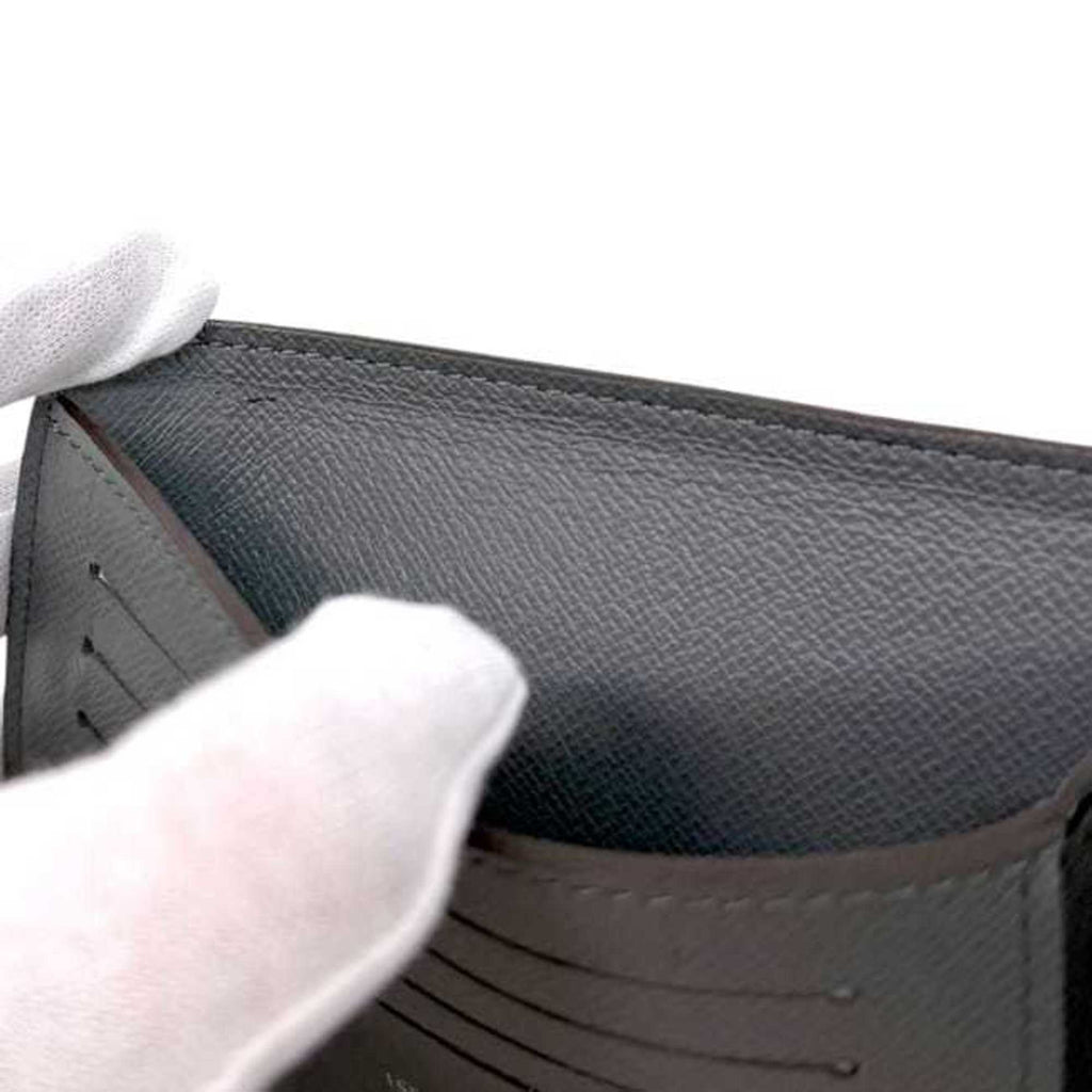 Louis Vuitton Glacier Gray Taiga Leather Wallet