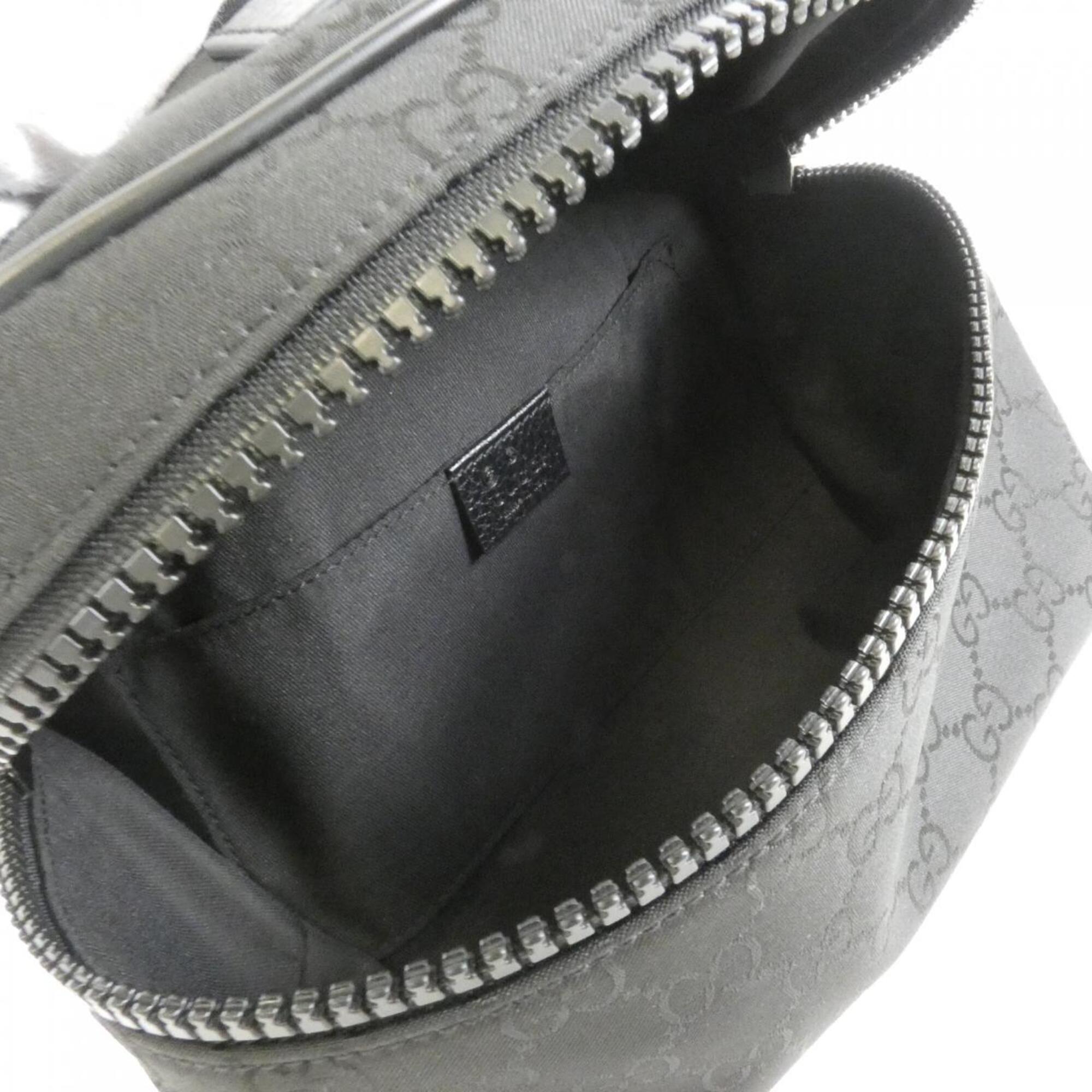 Gucci Black Nylon Shoulder Bag (Pre-Owned)