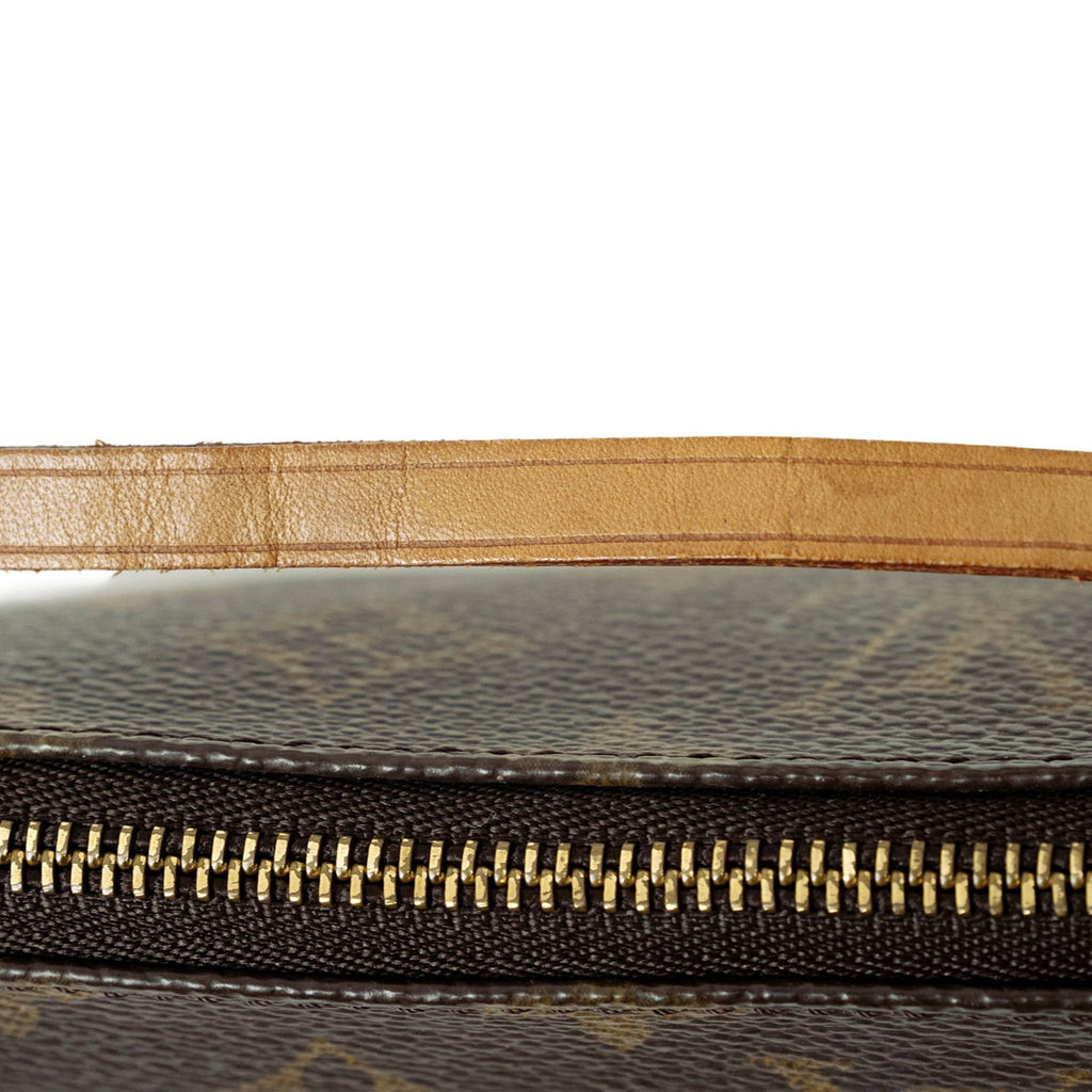 Louis Vuitton Monogram Monogram Pochette Pouch