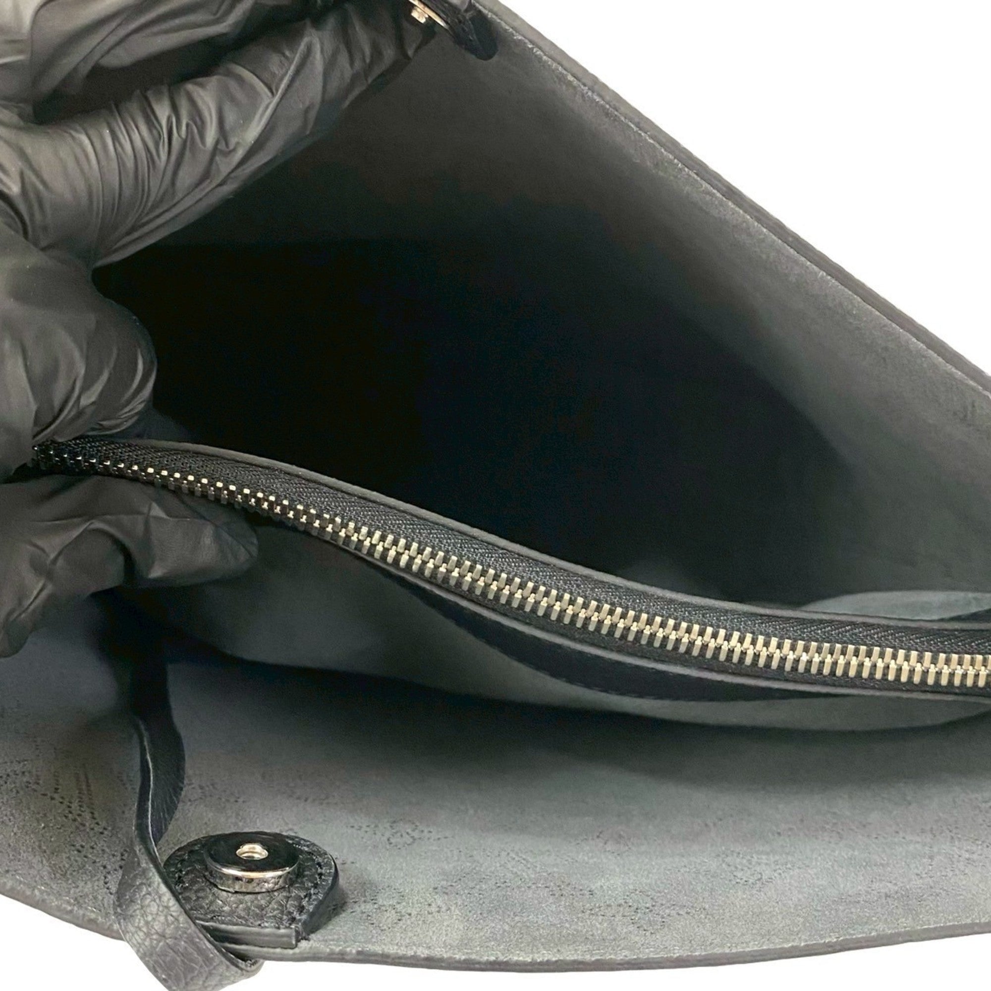 Louis Vuitton Black Leather Shoulder Bag