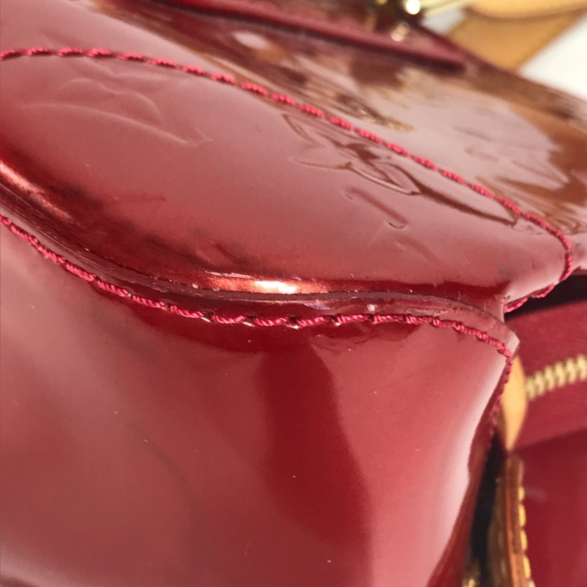 Louis Vuitton Pomme D'amour Red Color Monogram Vernis Shoulder Bag Tote Bag