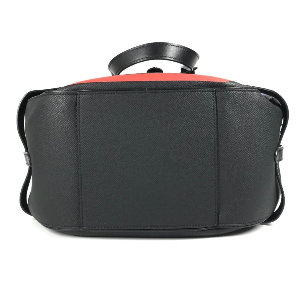 Louis Vuitton Taiga Ardoise Black Taiga Leather Pochette Shoulder Bag