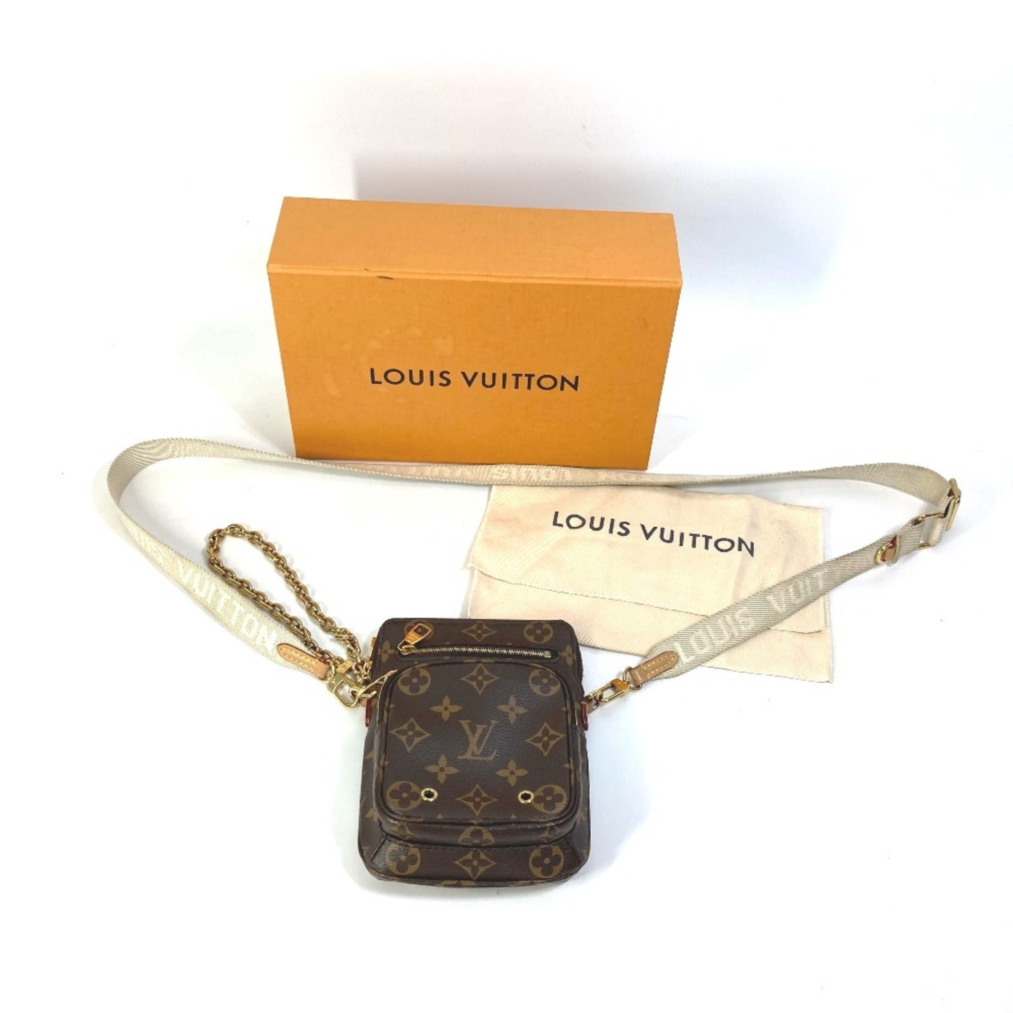 Louis Vuitton Monogram Brown Monogram Monogram Handbag Pochette Shoulder Bag