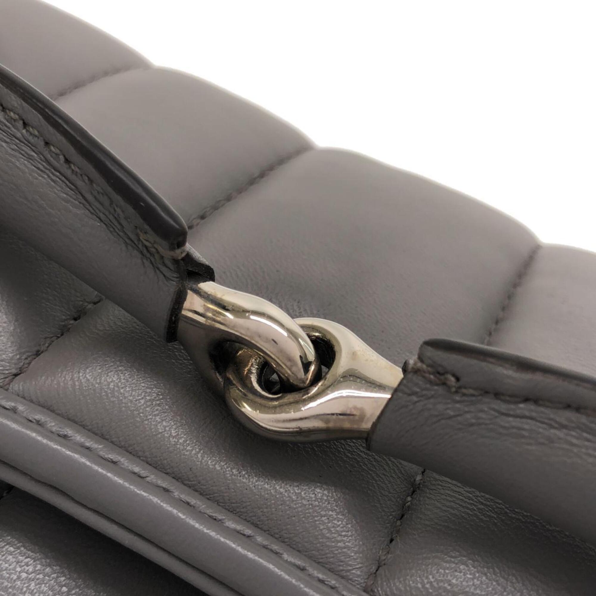 Gucci Gray Quilting Leather Shoulder Bag (Pre-Owned)