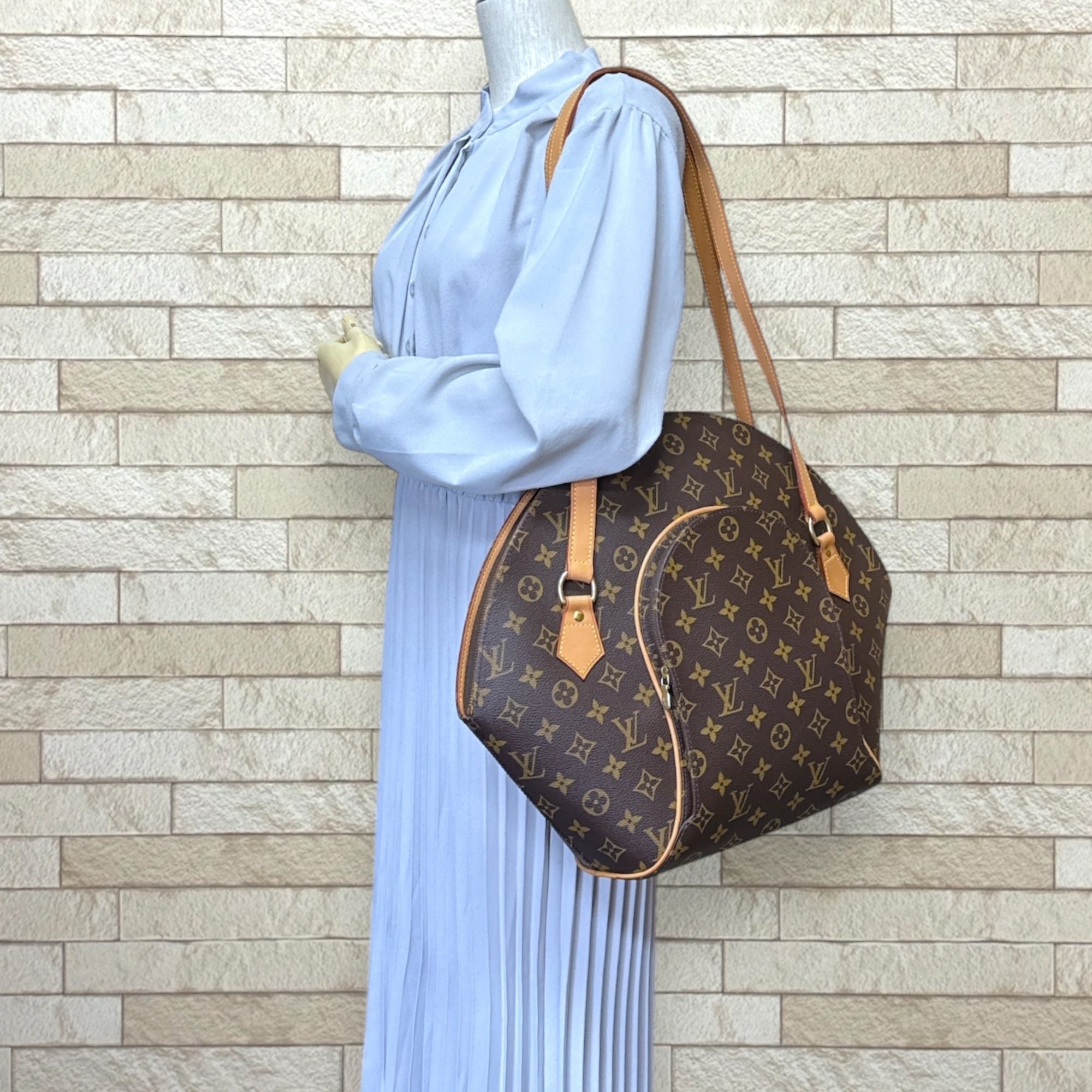 Louis Vuitton Brown Monogram Shoulder Bag