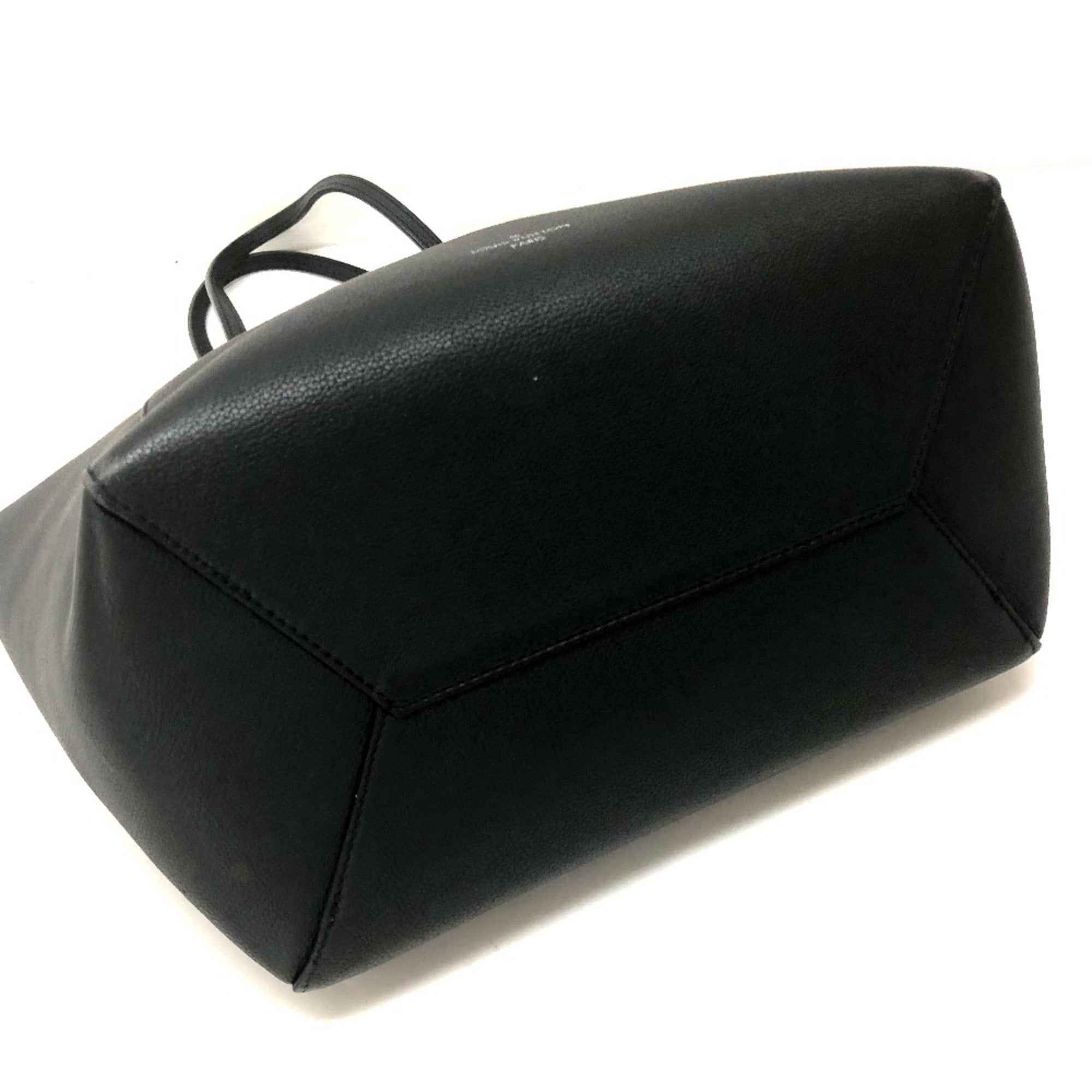 Louis Vuitton Black Leather Shoulder Bag