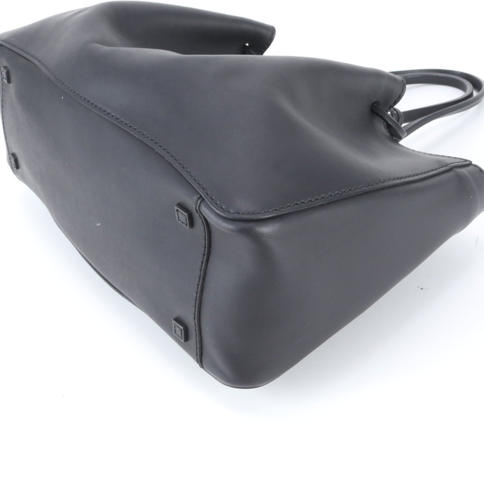 Gucci Black Leather Handbag (Pre-Owned)