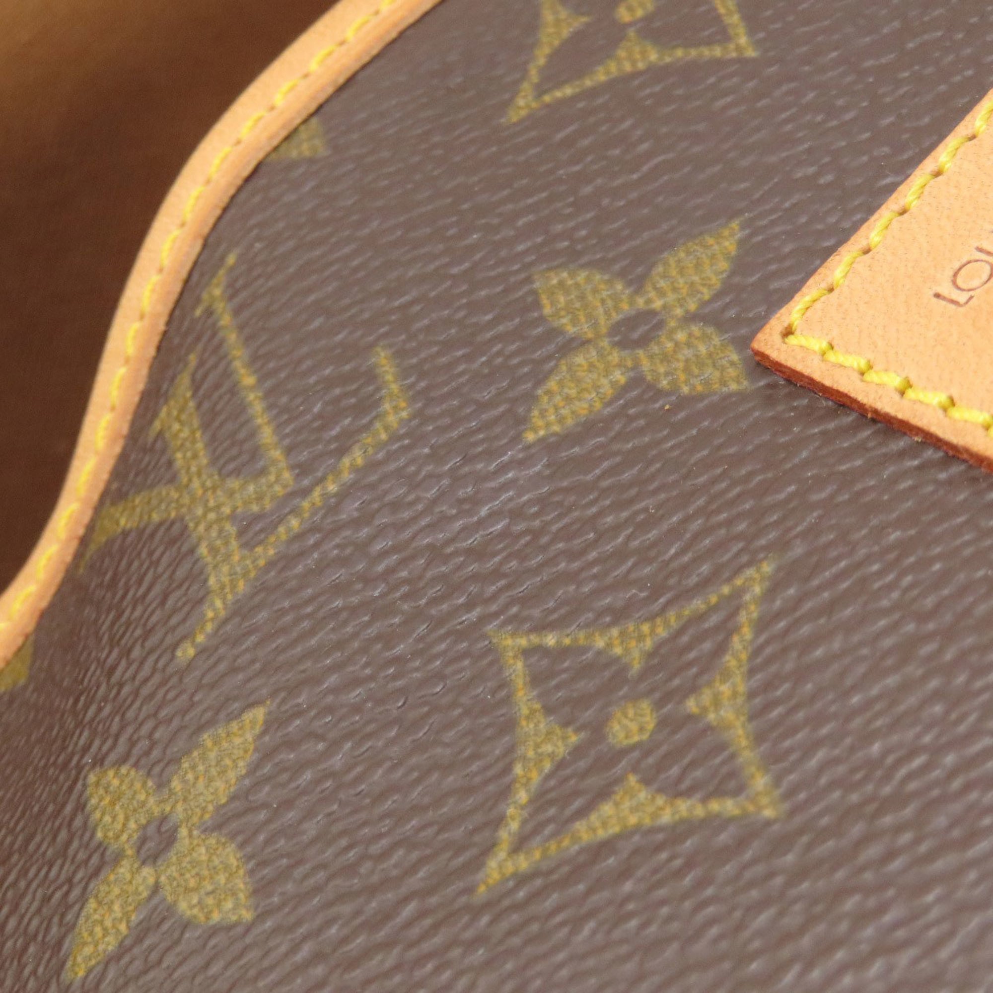 Louis Vuitton Monogram Monogram Shoulder Bag