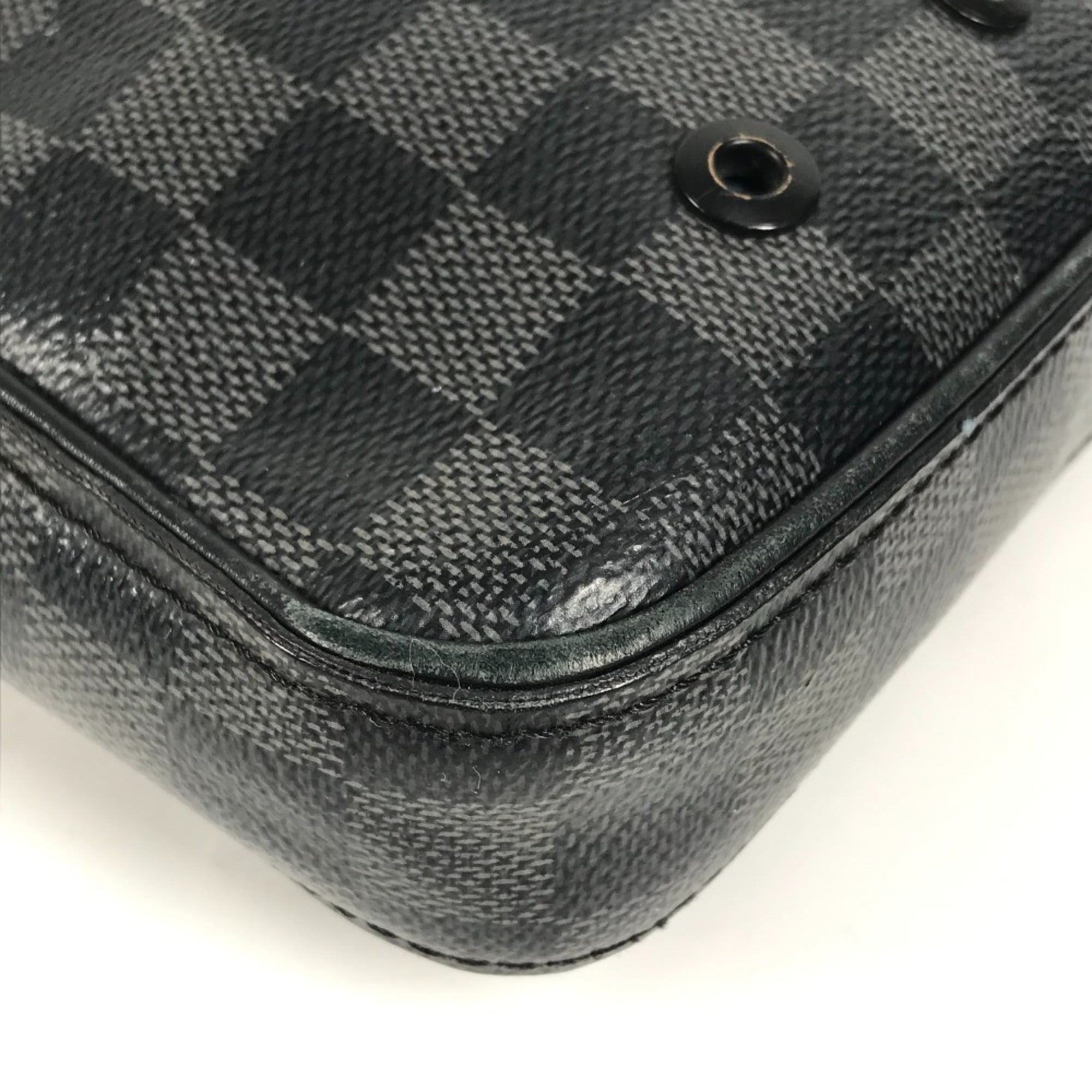 Louis Vuitton Black Damier Graphite Damier Graphite Messenger Bag Shoulder Bag