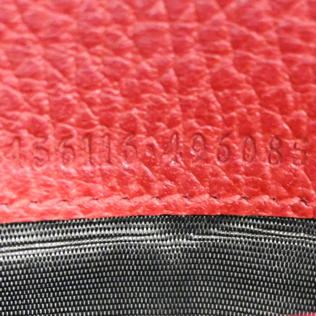 Gucci Red Color Leather Long Wallet (Bi-Fold) (Pre-Owned)