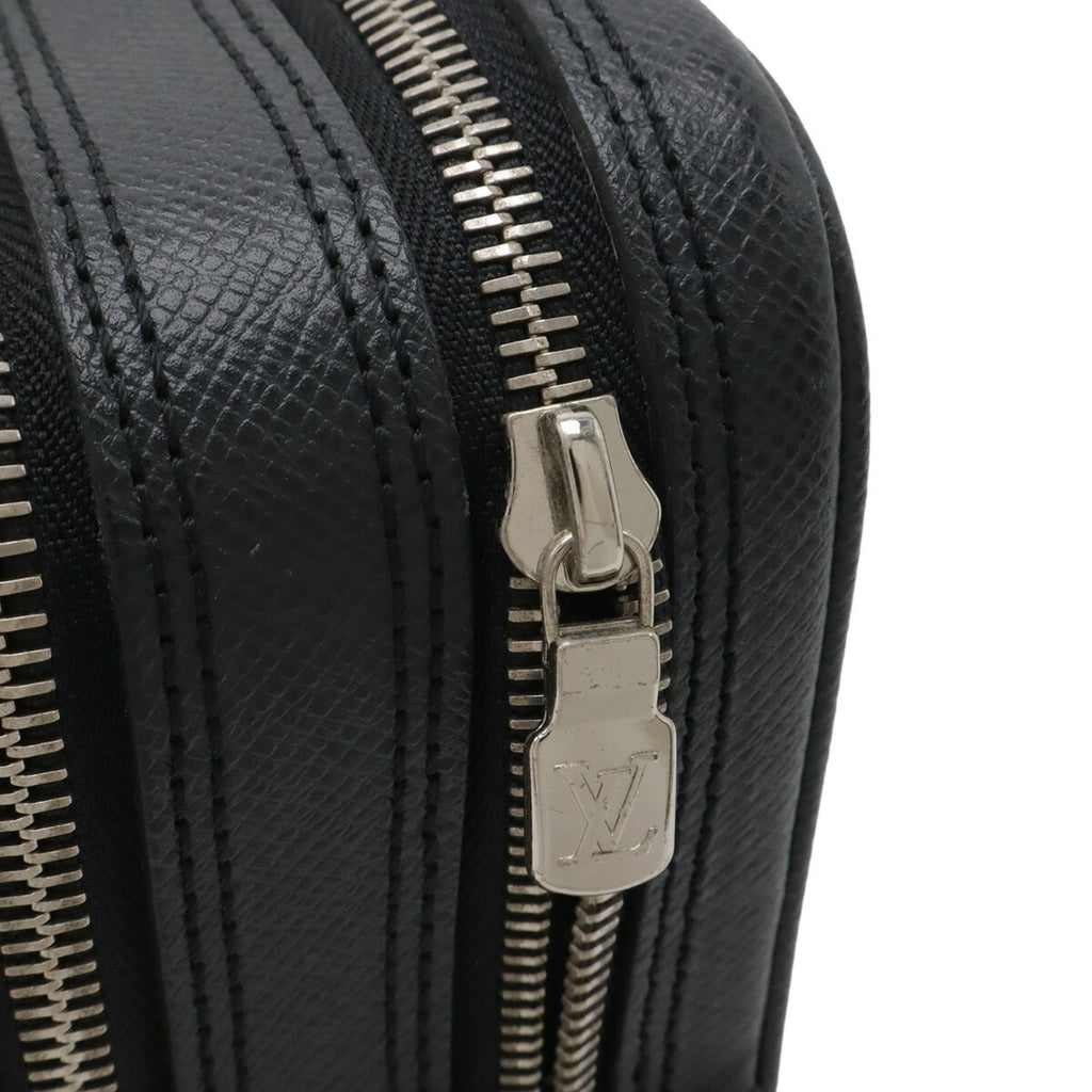 Louis Vuitton Ardoise Black Taiga Leather Leather Clutch Bag