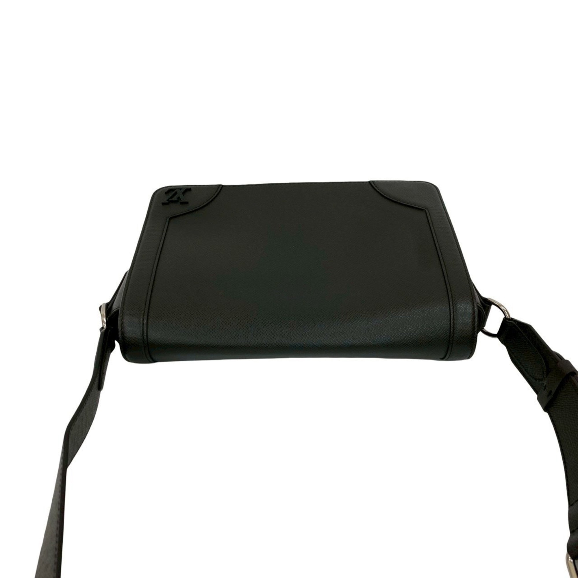 Louis Vuitton Black Leather Shoulder Bag