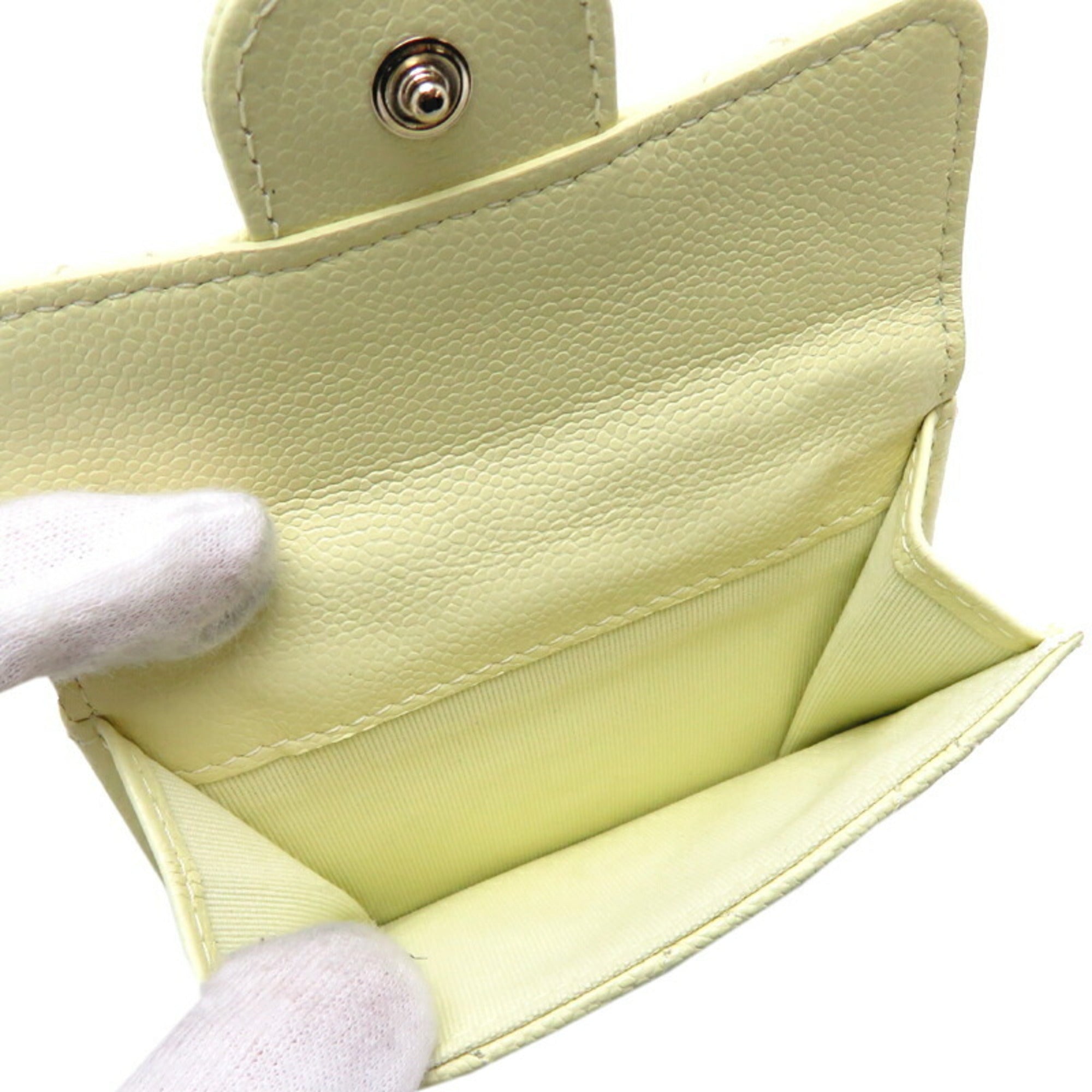 Chanel Cream White Grained Calfskin Wallet (Tri-Fold)