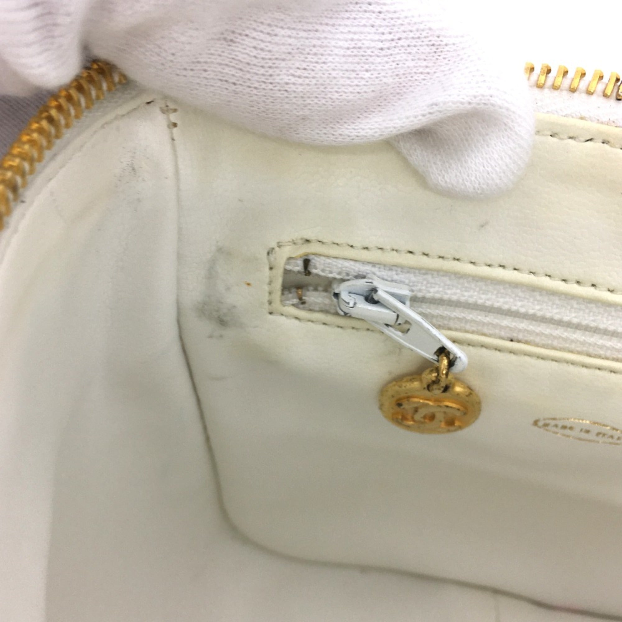 Chanel White Leather Shoulder Bag
