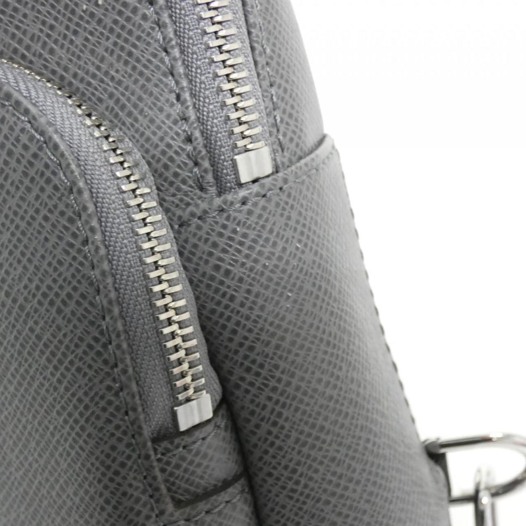 Louis Vuitton Gris Leather Shoulder Bag