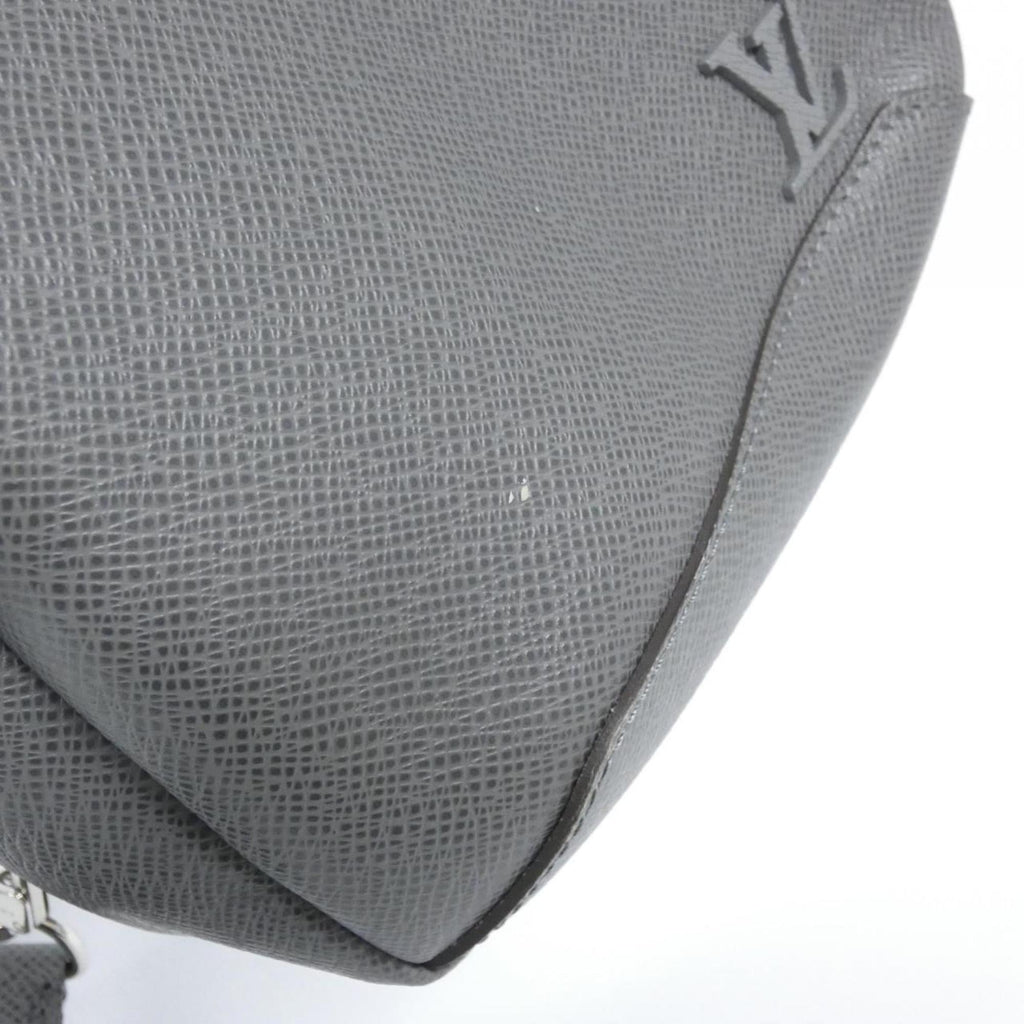 Louis Vuitton Gris Leather Shoulder Bag
