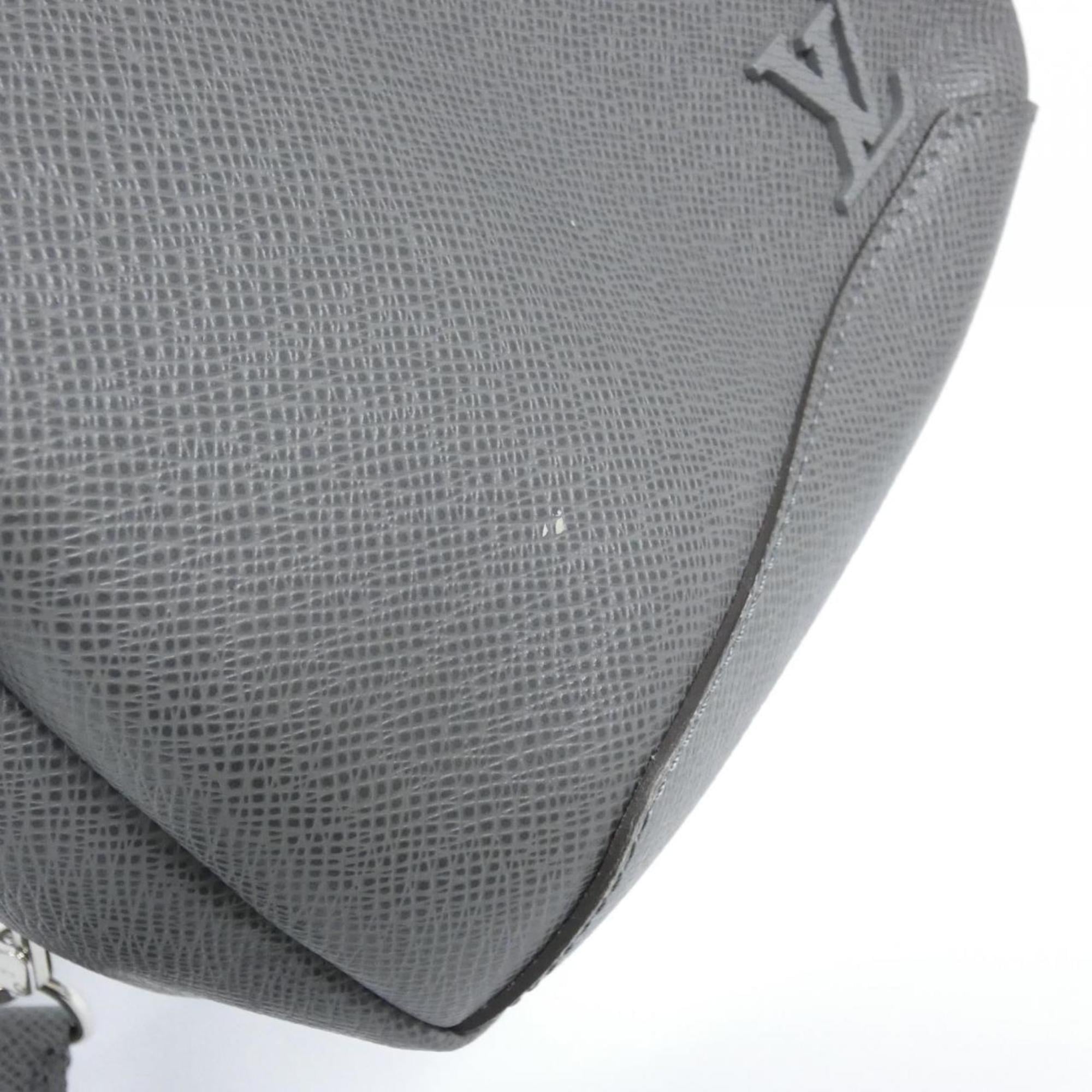 Louis Vuitton Gris Leather Shoulder Bag