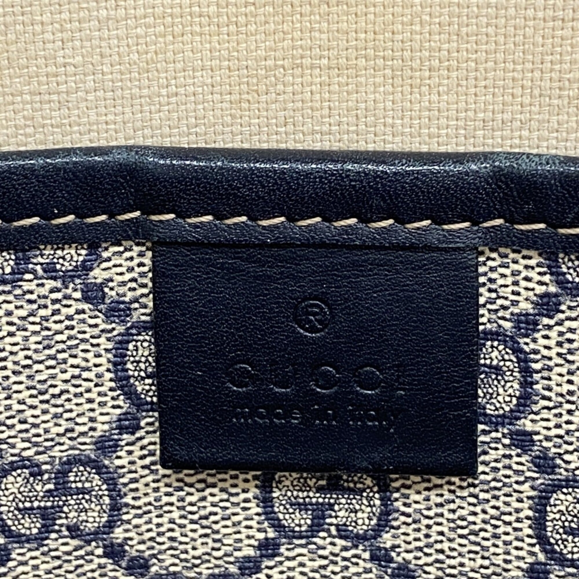 Gucci Beige Navy Pvc Tote Bag (Pre-Owned)