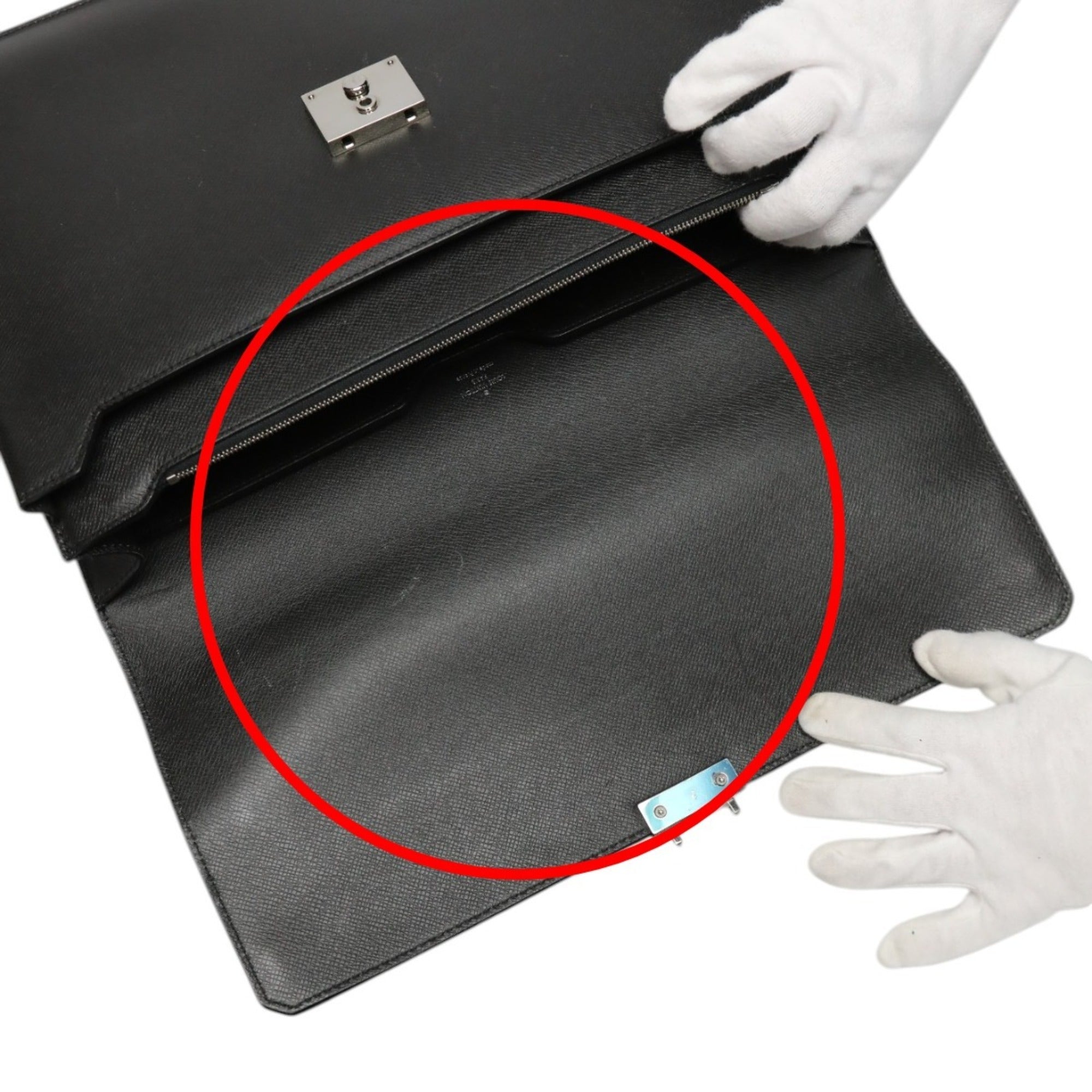 Louis Vuitton Glacier Gray Taiga Leather Attaché Case