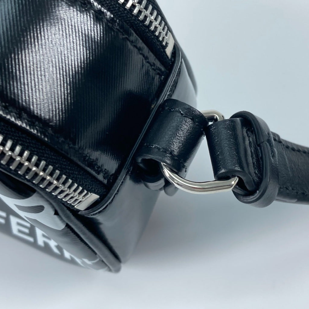 Burberry Black White Leather Shoulder Bag