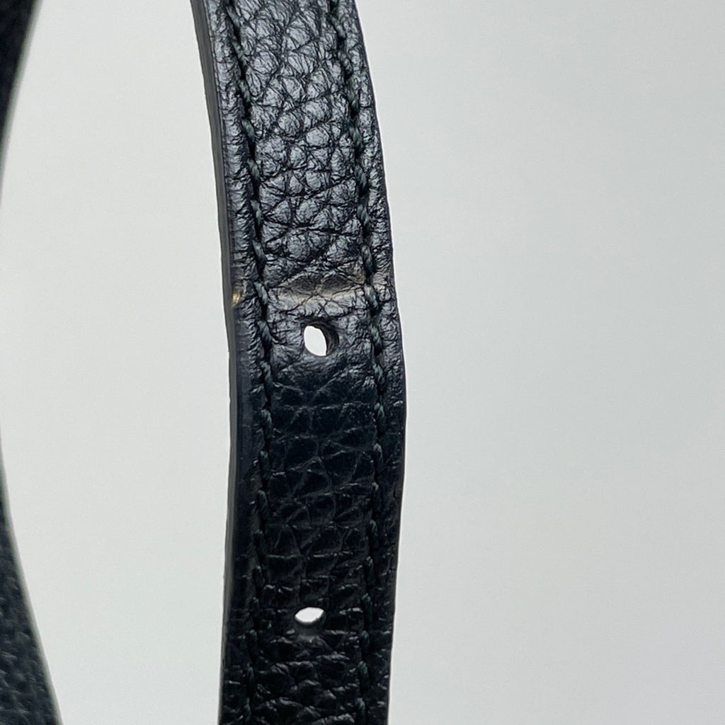 Gucci Black Leather Shoulder Bag (Pre-Owned)