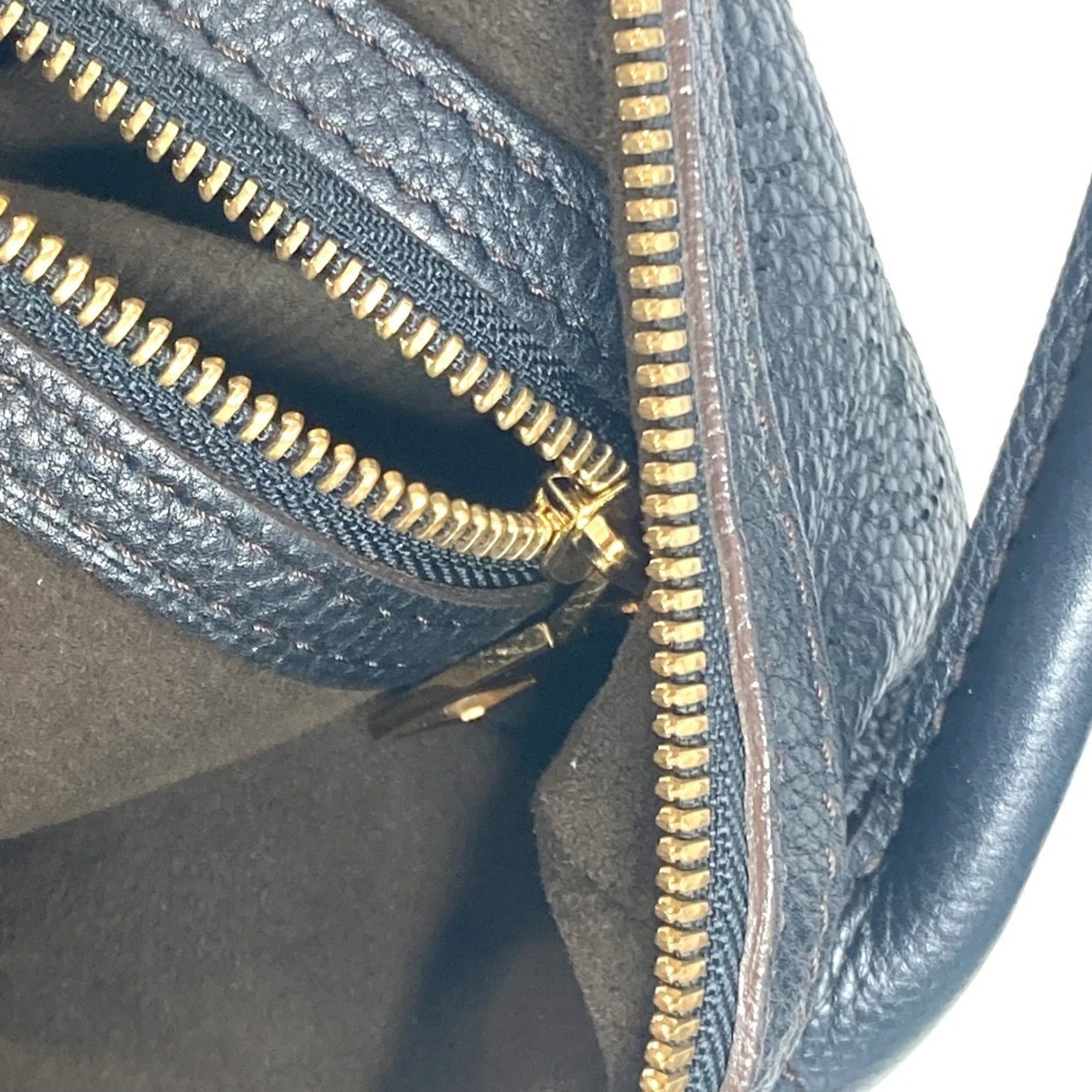 Louis Vuitton Mahina Black Noir Mahina Leather Shoulder Bag