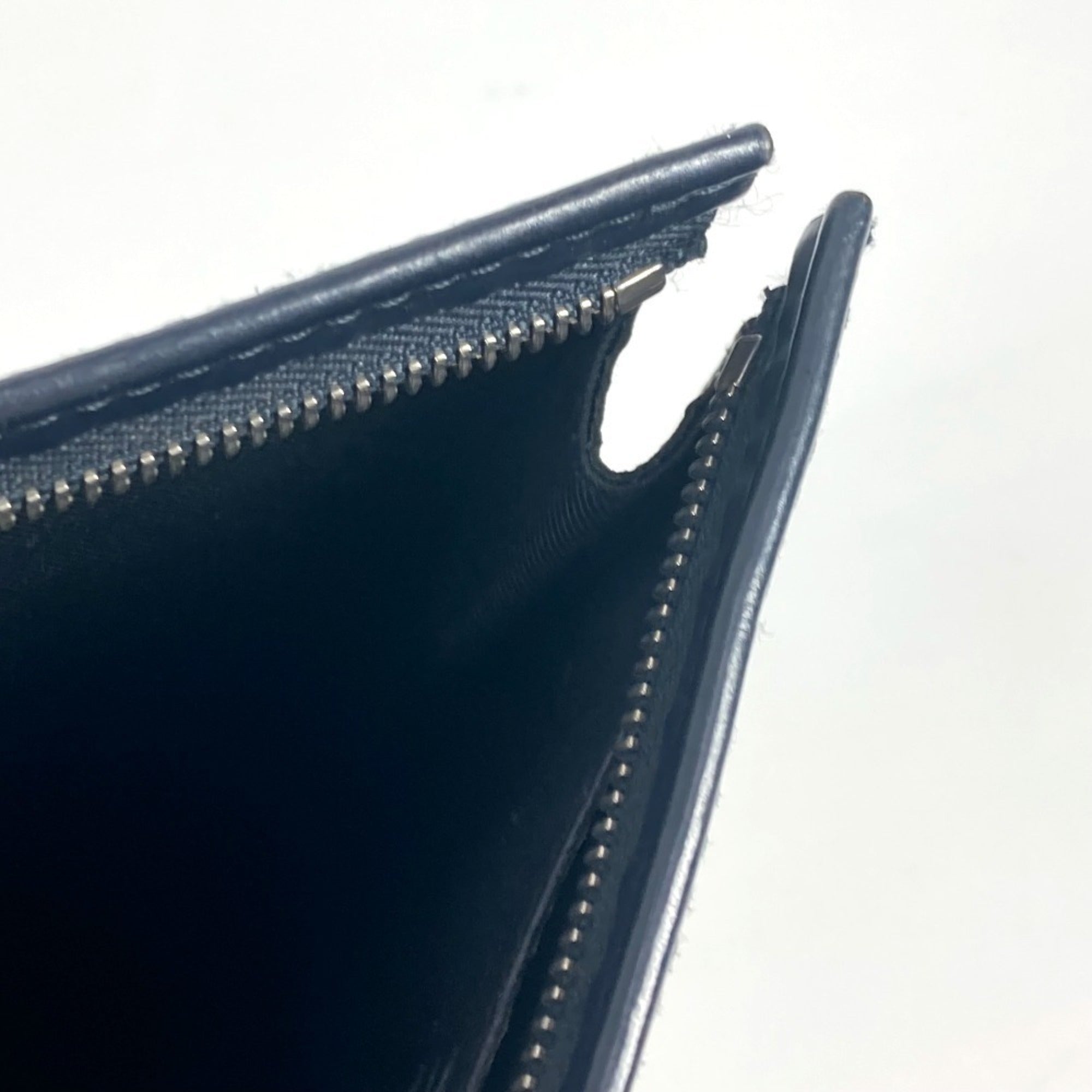 Louis Vuitton Navy White Leather Clutch Bag Pochette Pouch