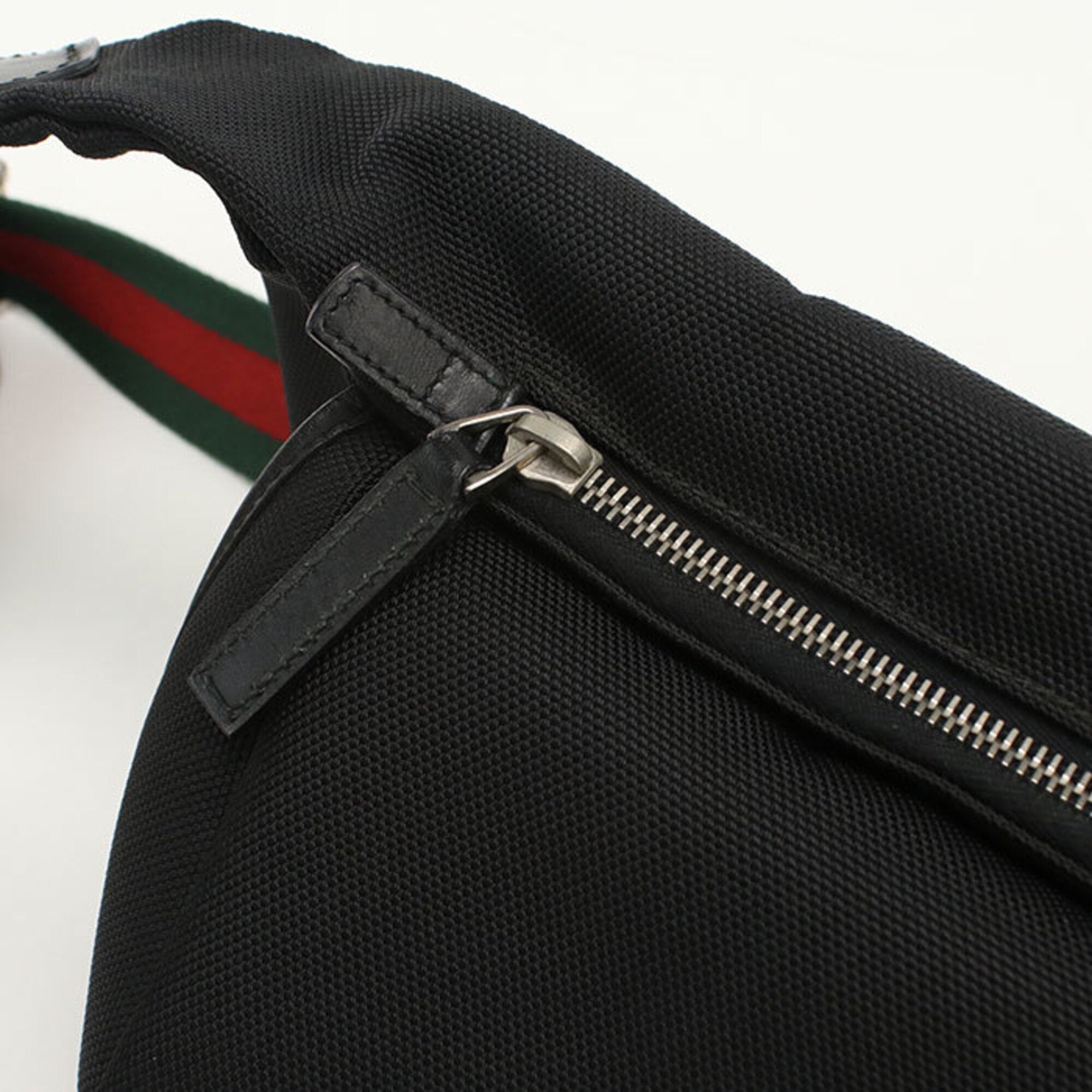 Gucci Black Canvas Shoulder Bag Sling Bag (Pre-Owned)