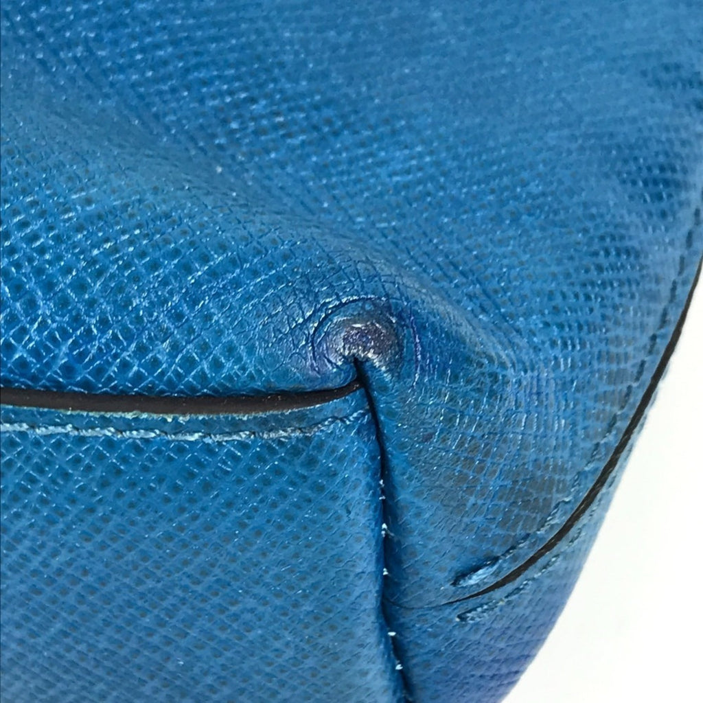 Louis Vuitton Blue Taiga Leather Messenger Bag Shoulder Bag