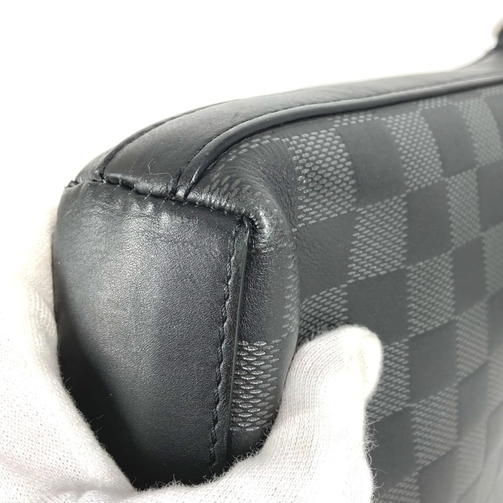 Louis Vuitton Black Damier Infini Leather Pochette Shoulder Bag