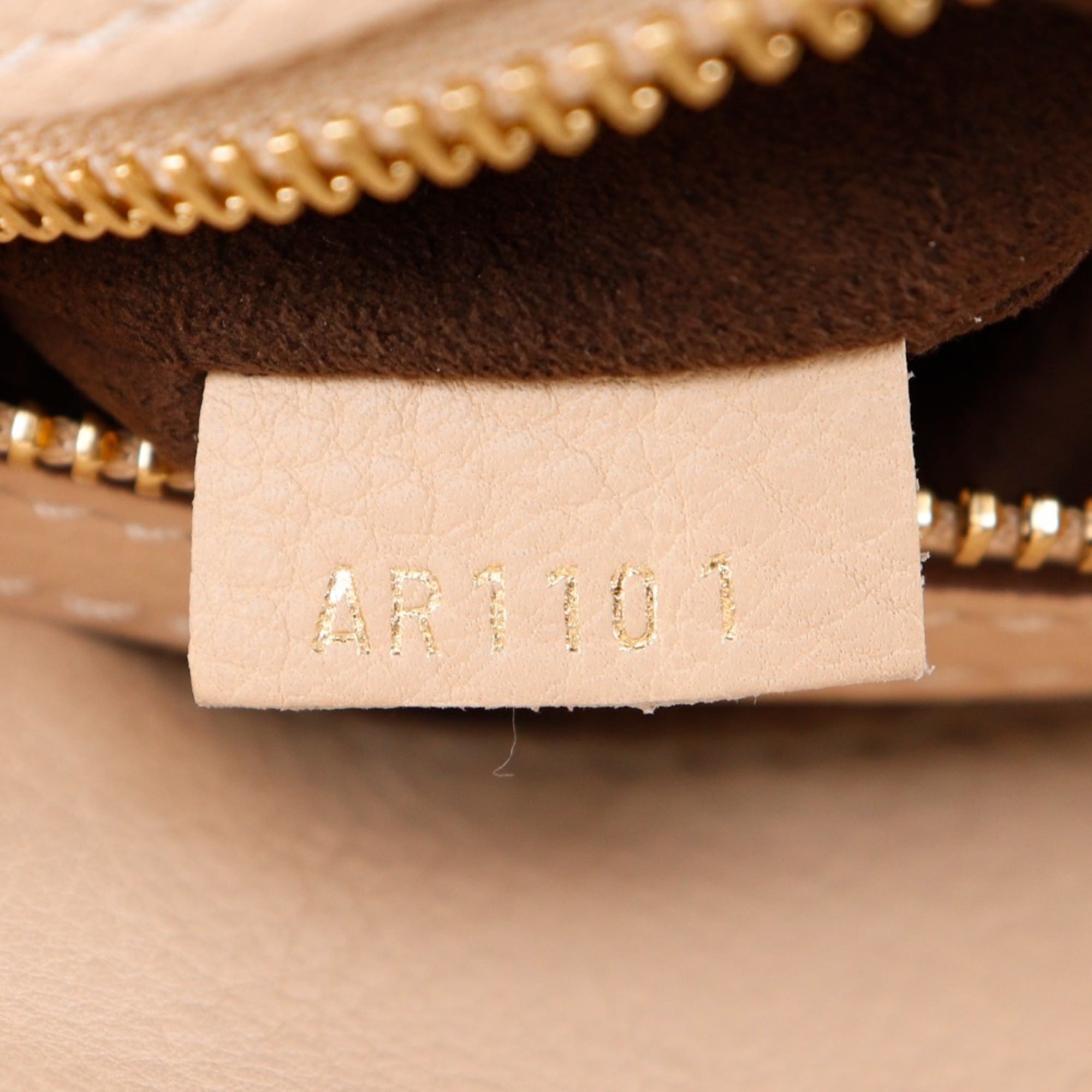 Louis Vuitton Mahina Beige Opal Mahina Leather Handbag