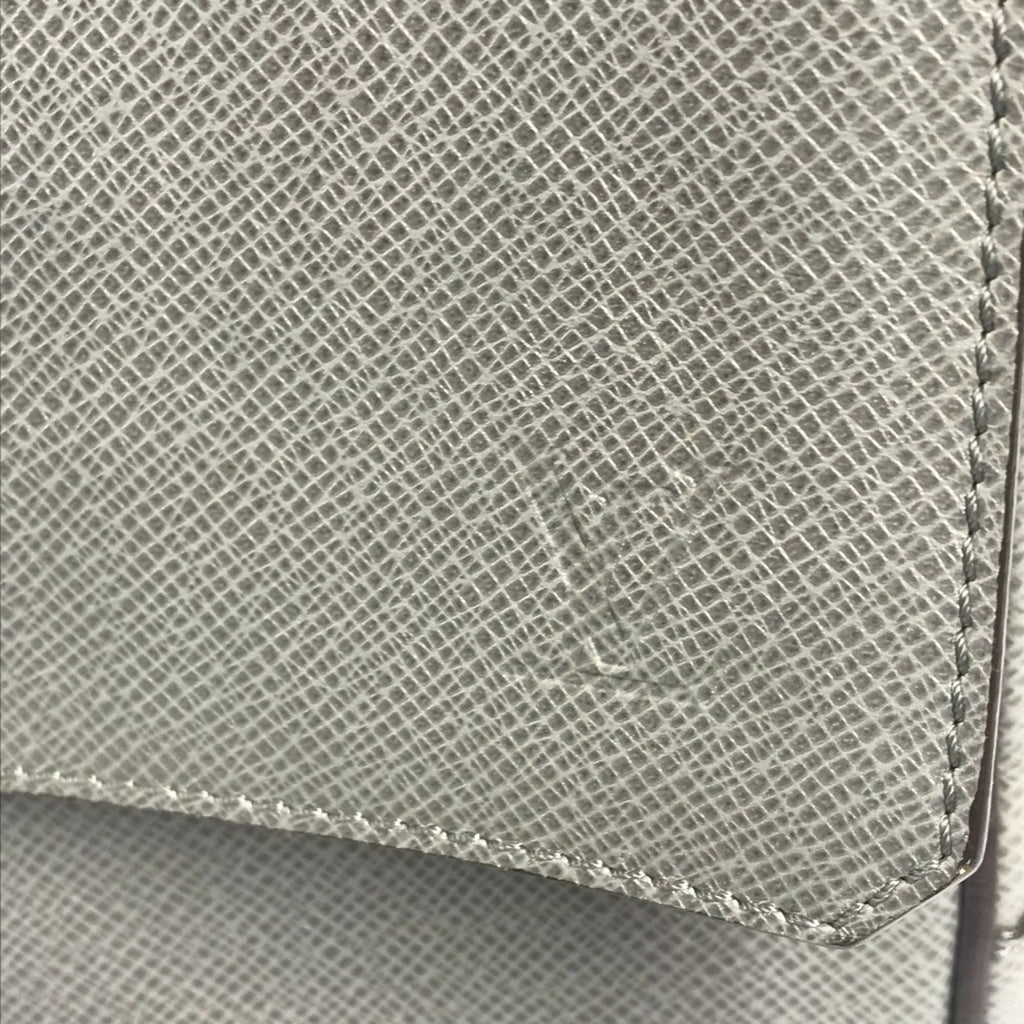 Louis Vuitton Glacier Gray Taiga Leather Briefcase Shoulder Bag