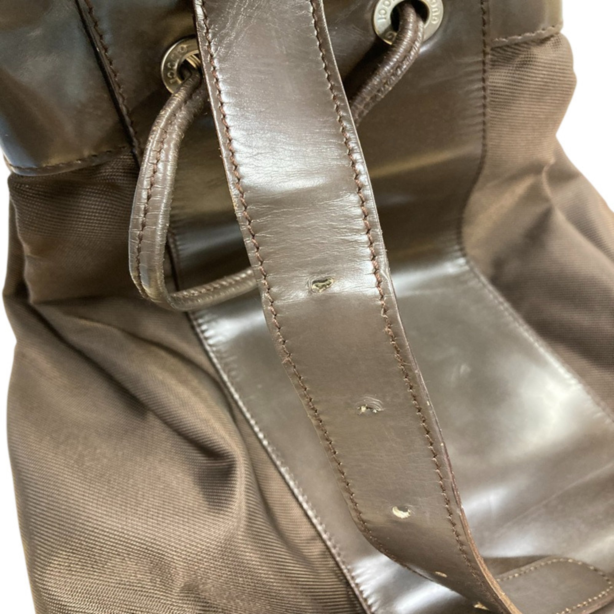 Gucci Brown Nylon Leather Shoulder Bag Sling Bag (Pre-Owned)
