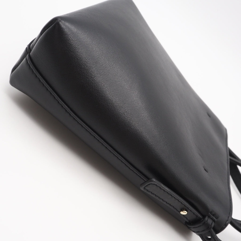 Chloé Black Leather Handbag Shoulder Bag (Pre-Owned)